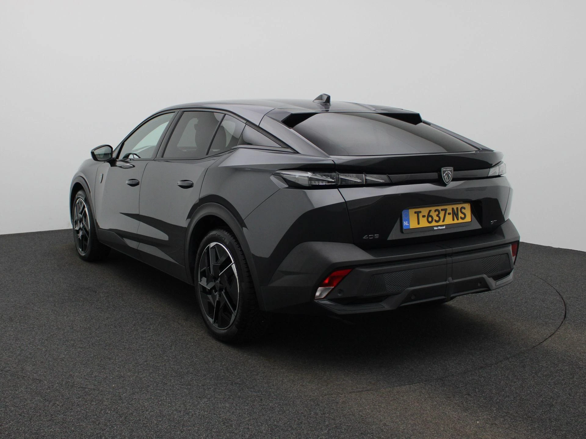 Peugeot-408-image-1