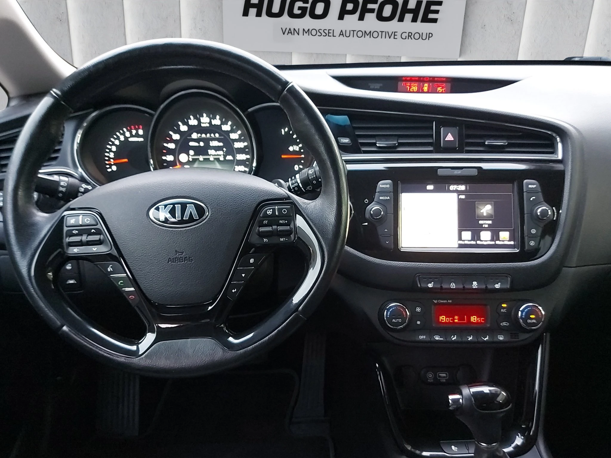 Kia-Ceed Sportswagon-image-11