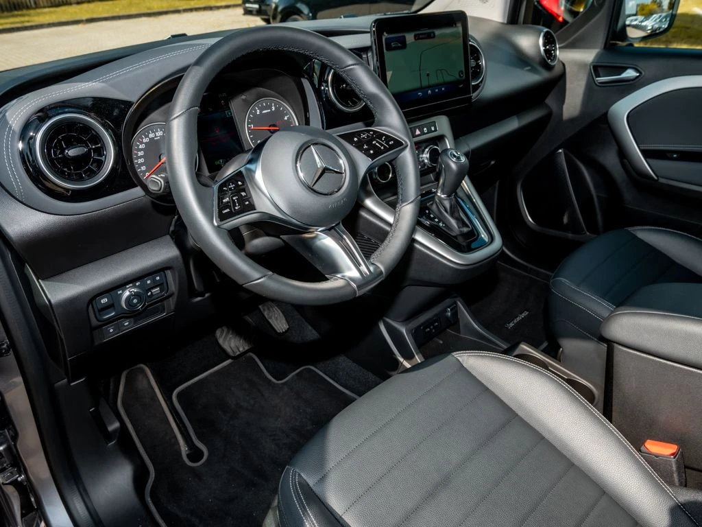 Mercedes-Benz-T-Klasse 180 d-image-8