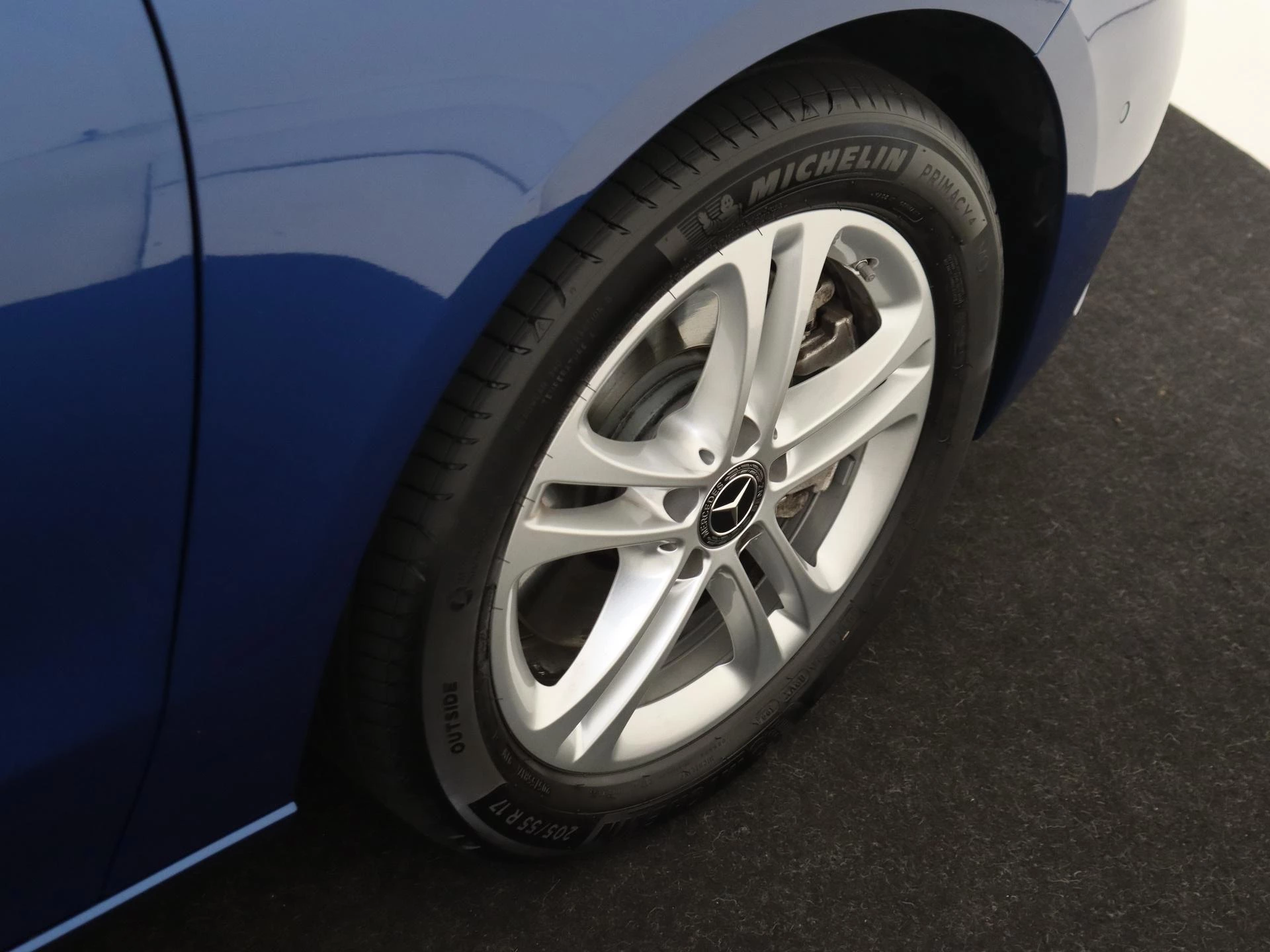 Mercedes-Benz-B-Klasse-image-9