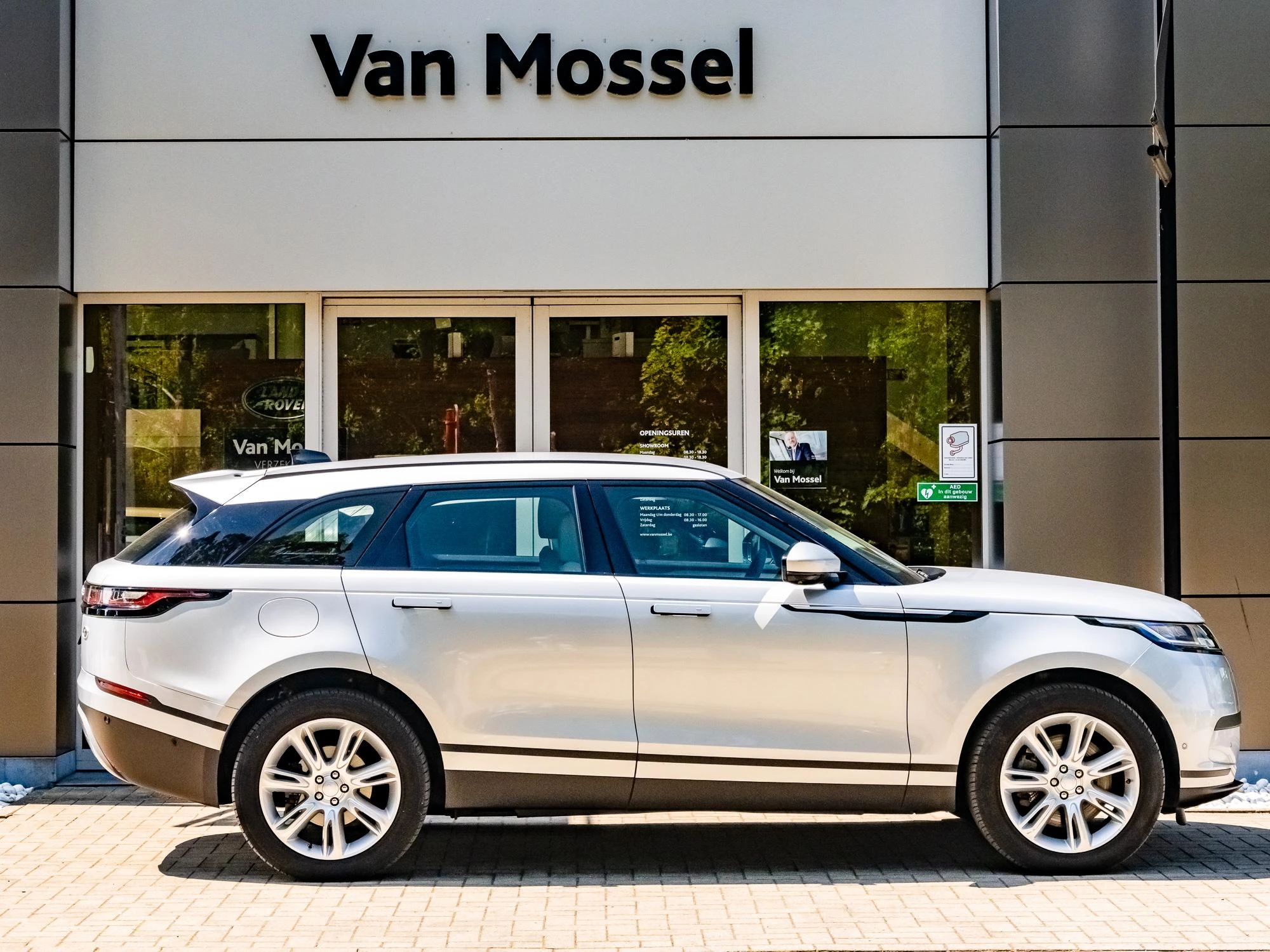 Land Rover Range Rover Velar Range Rover P400e AWD Auto. 21MY