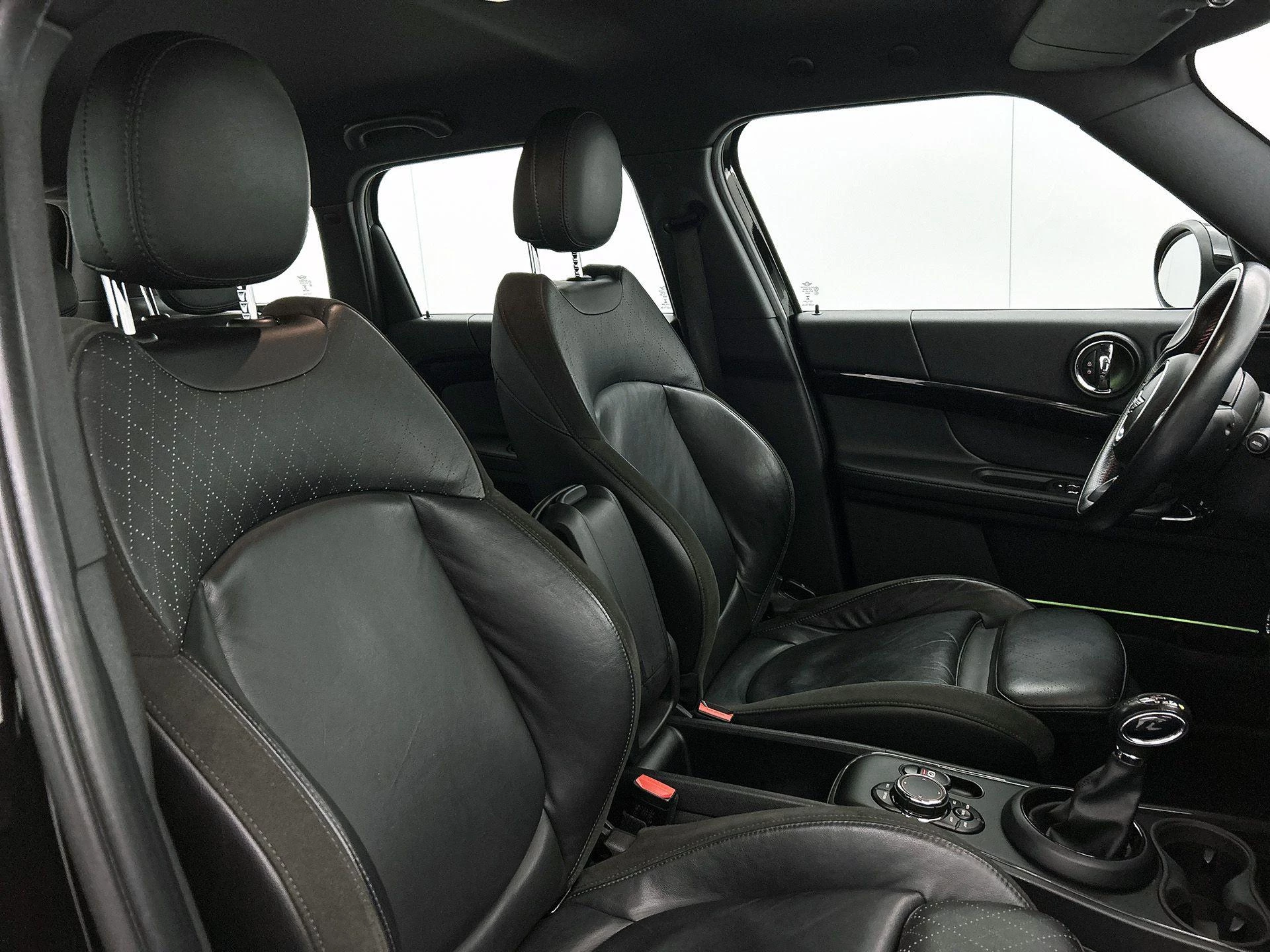 MINI-Countryman-image-29