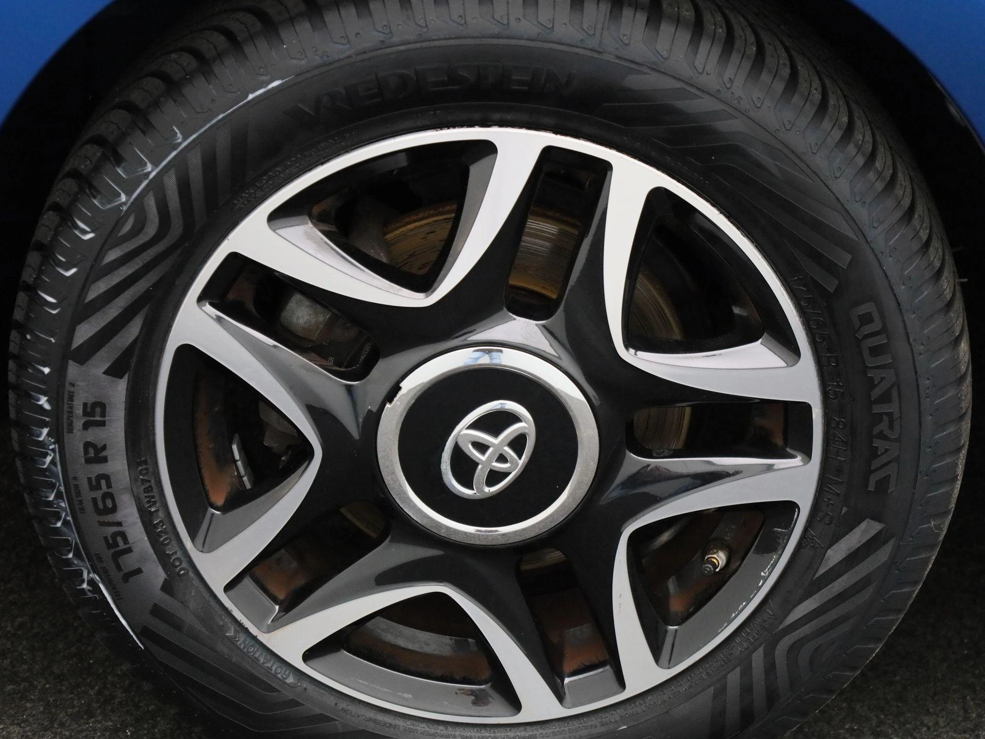 Toyota-Yaris-image-11