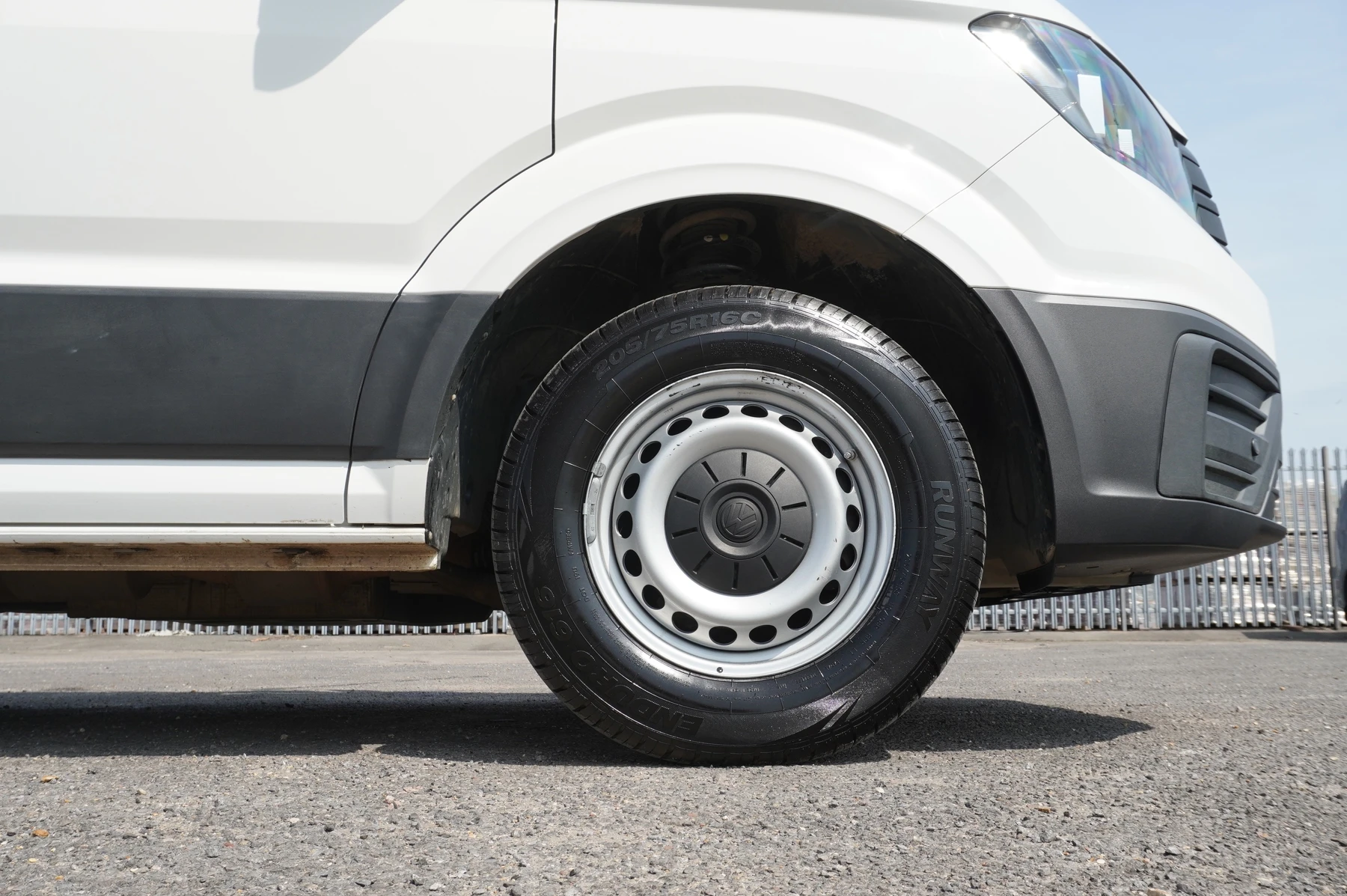 Volkswagen-Crafter-image-32