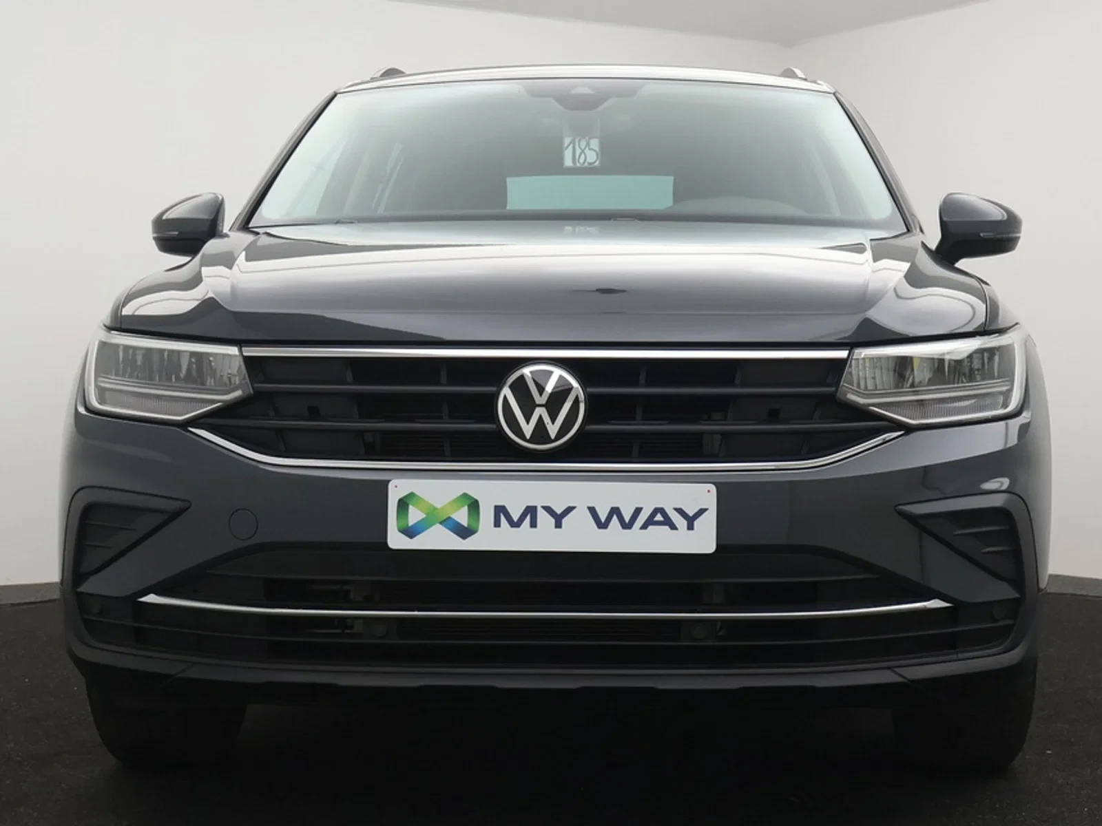 Volkswagen-Tiguan-image-4