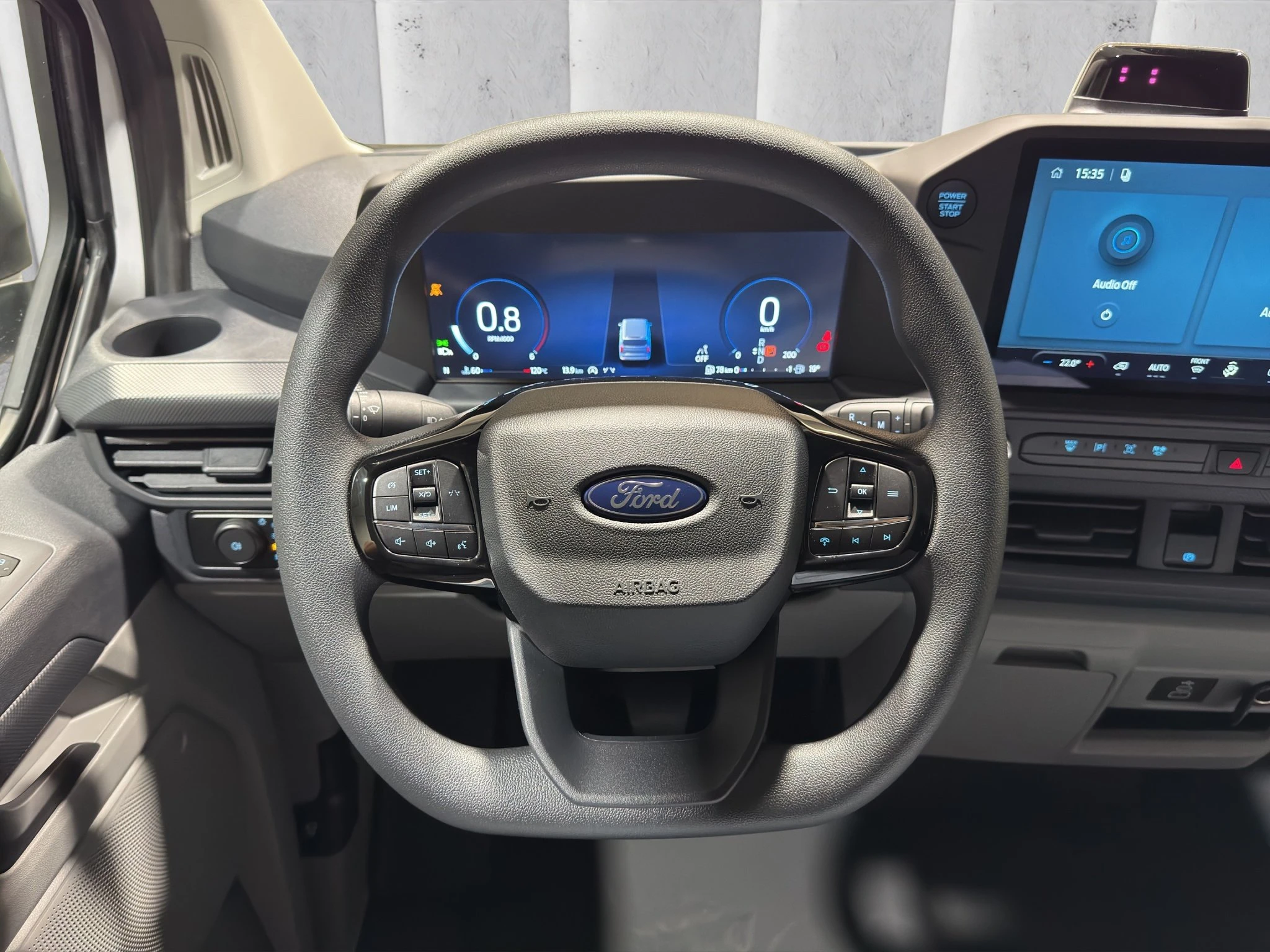 Ford-Transit Custom-image-11