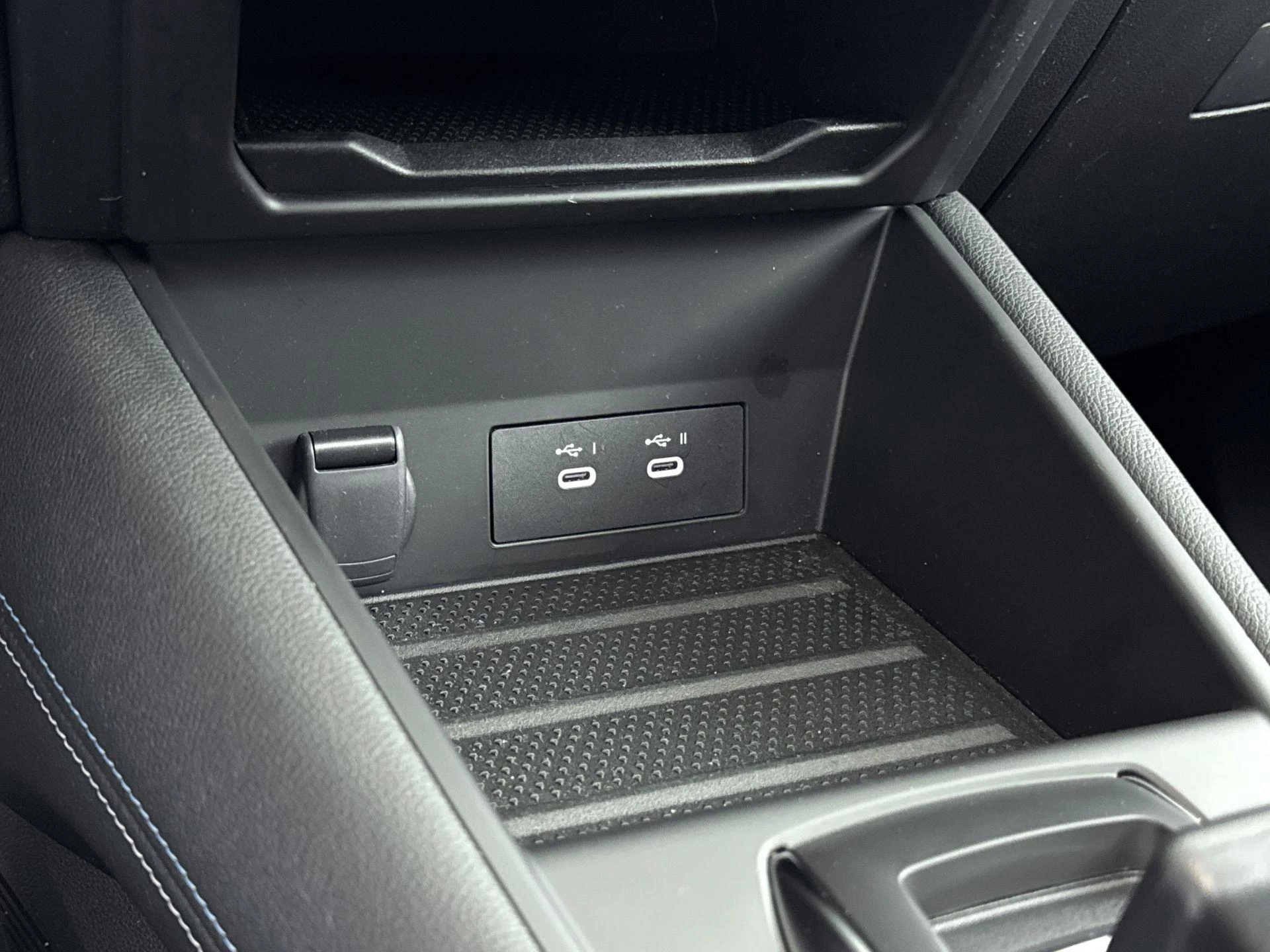 Renault-Captur-image-27