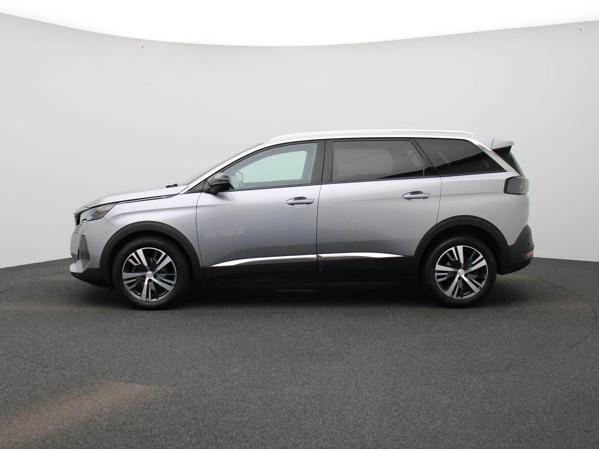 Peugeot-5008-image-3
