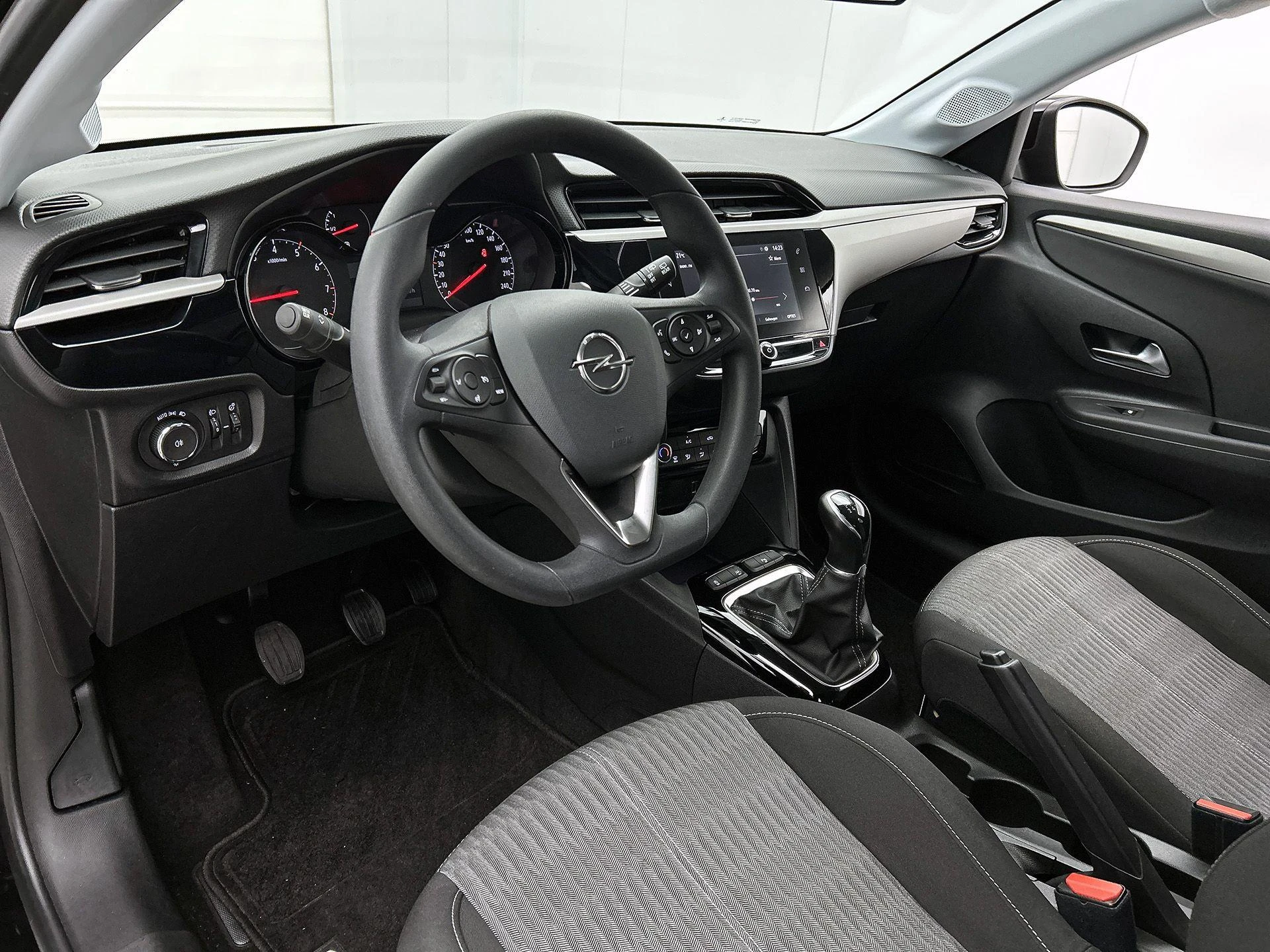 Opel-Corsa-image-17