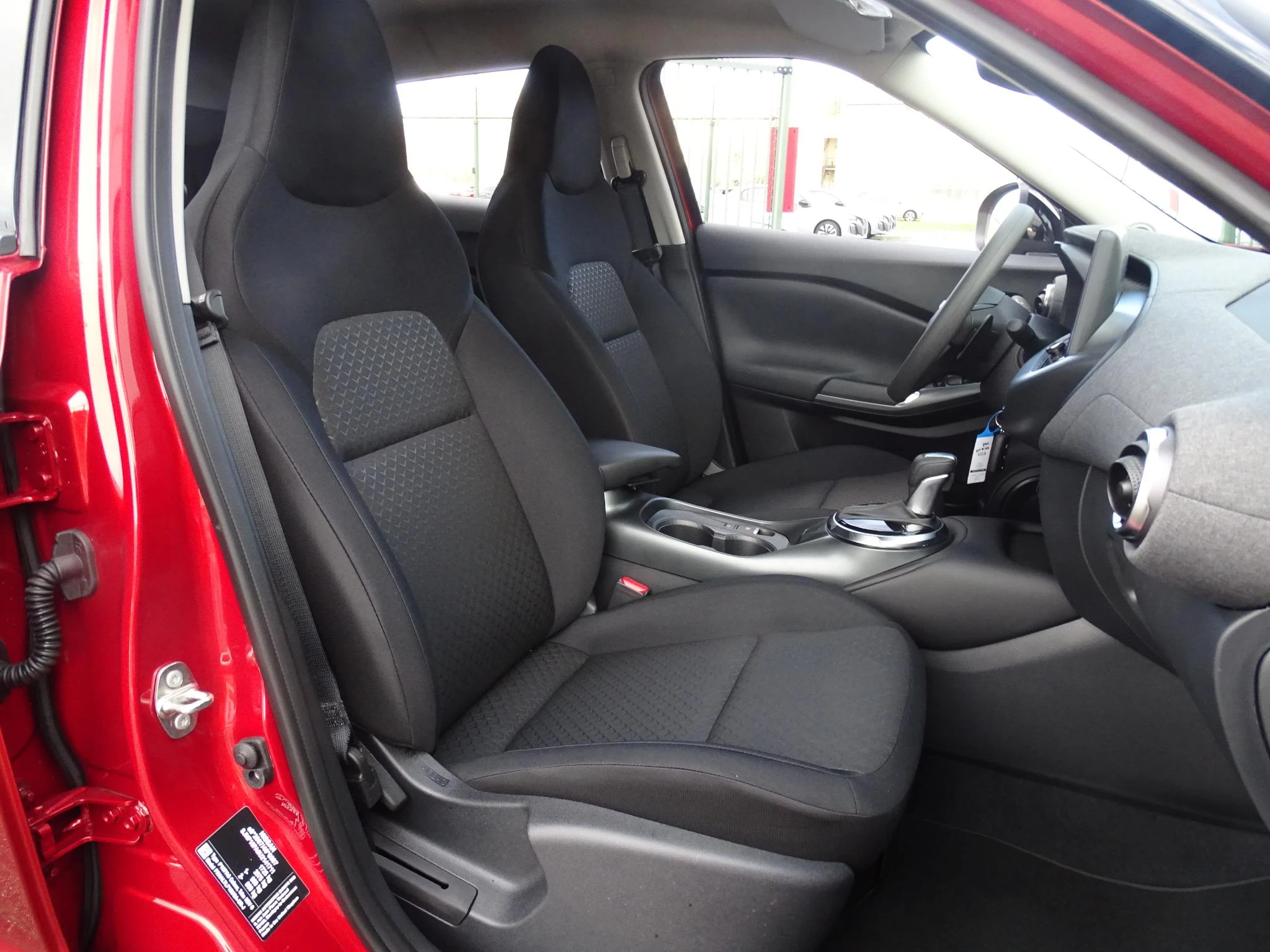 Nissan Juke 1.0 DIG-T Acenta automaat