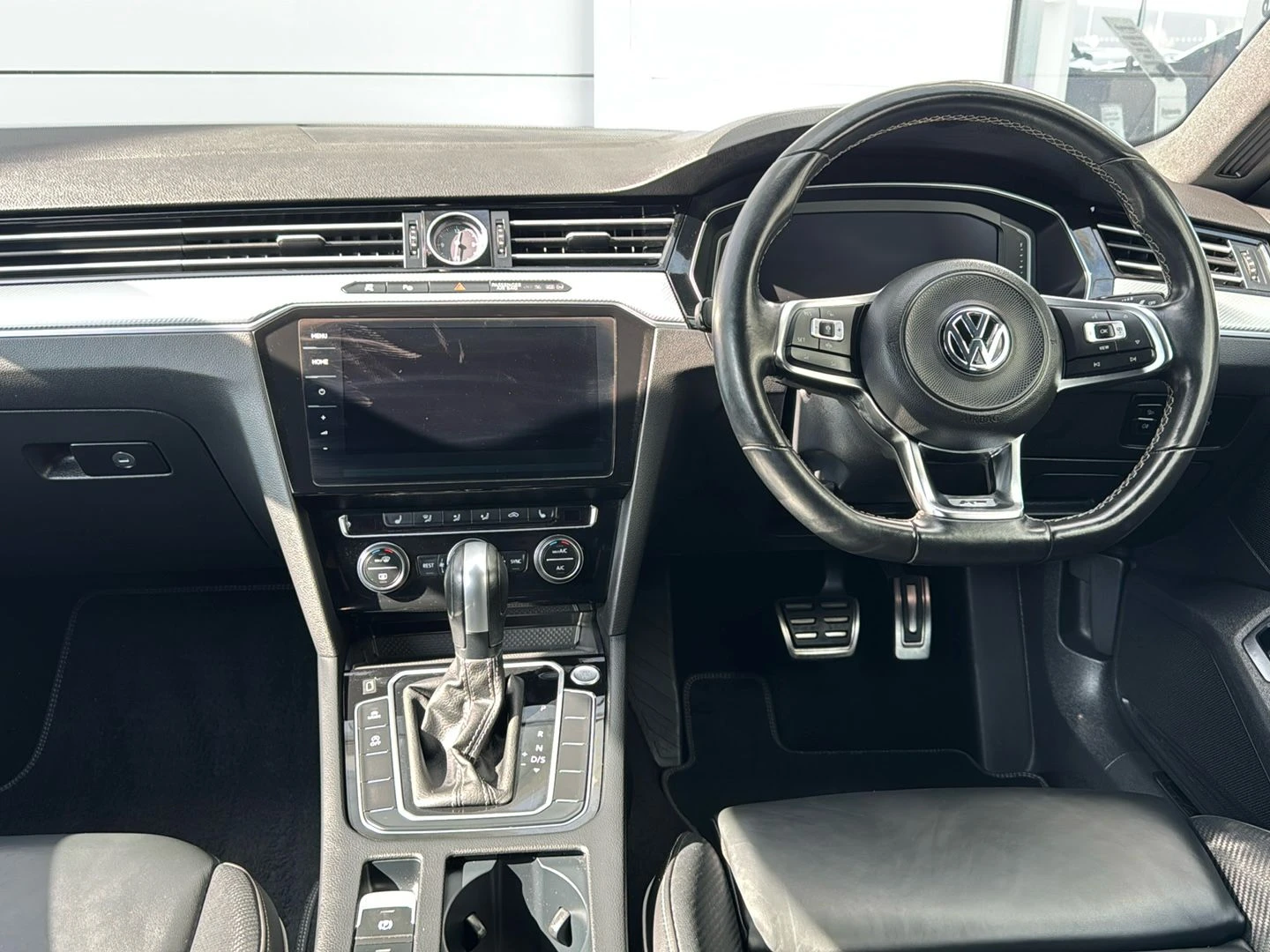 Volkswagen-Arteon-image-3