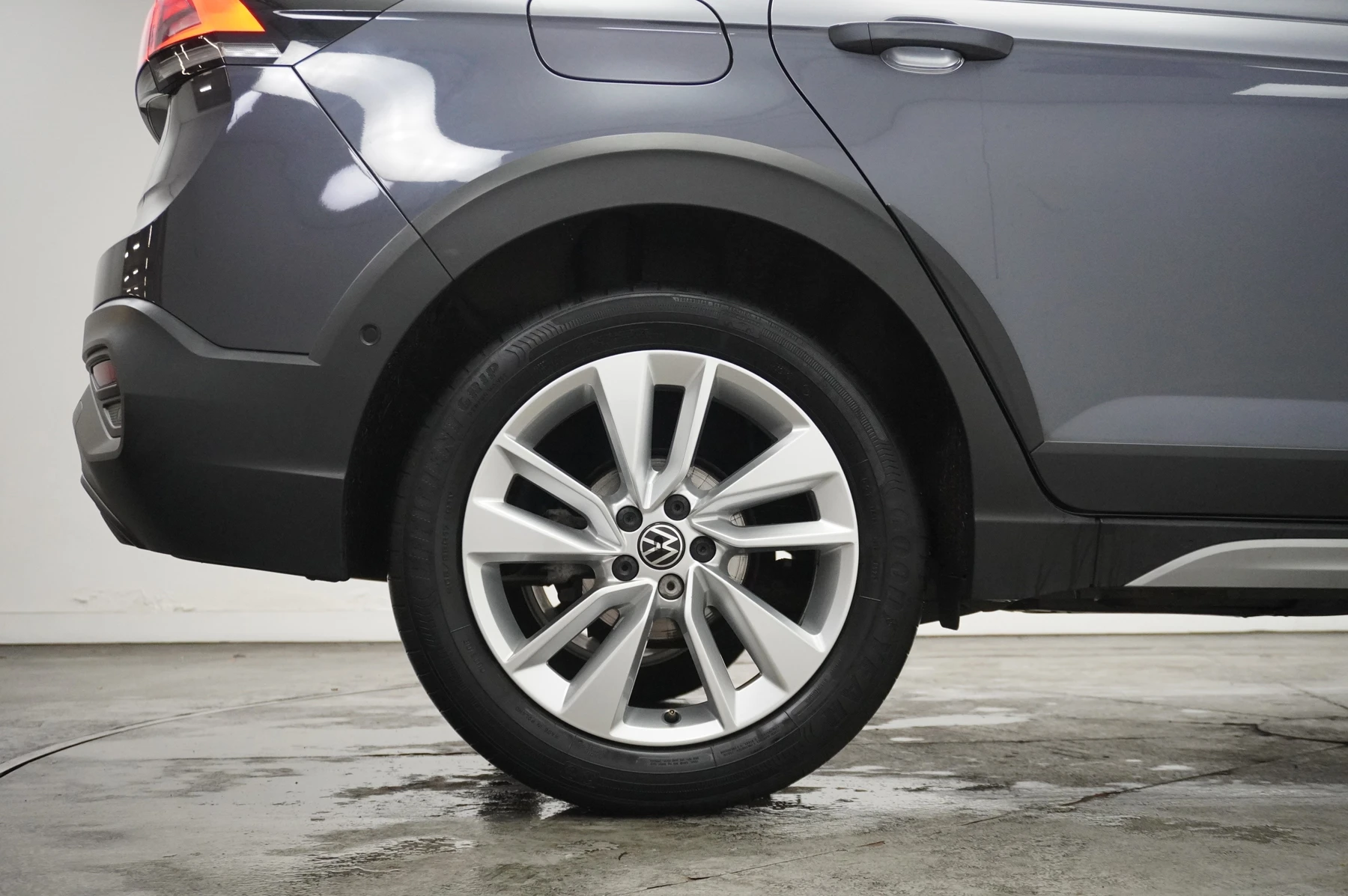 Volkswagen-Taigo-image-20