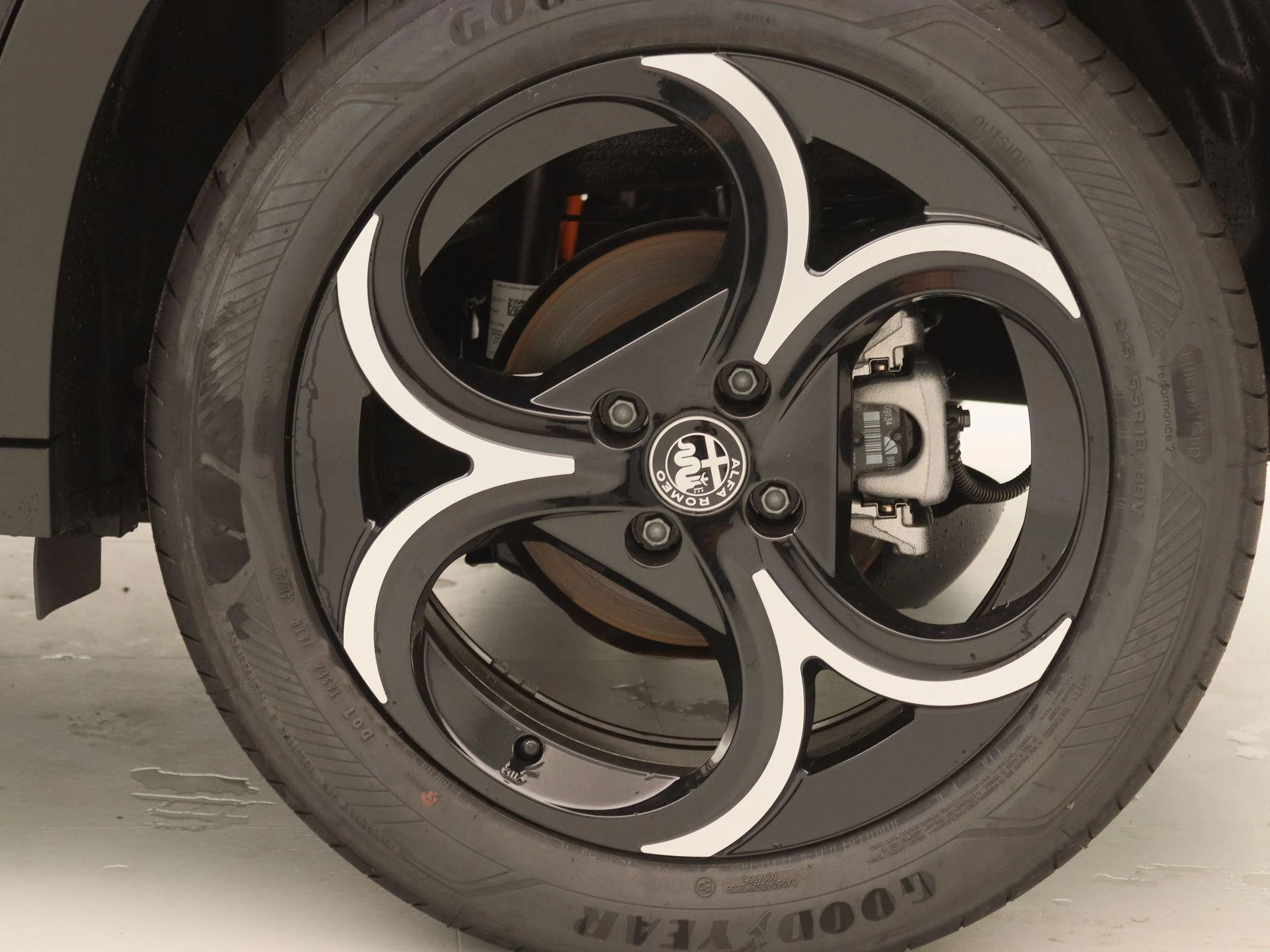 Alfa Romeo Junior Elettrica 54 kWh