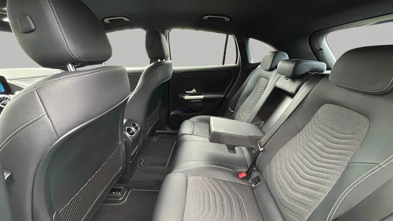 Mercedes-Benz-EQA-image-13