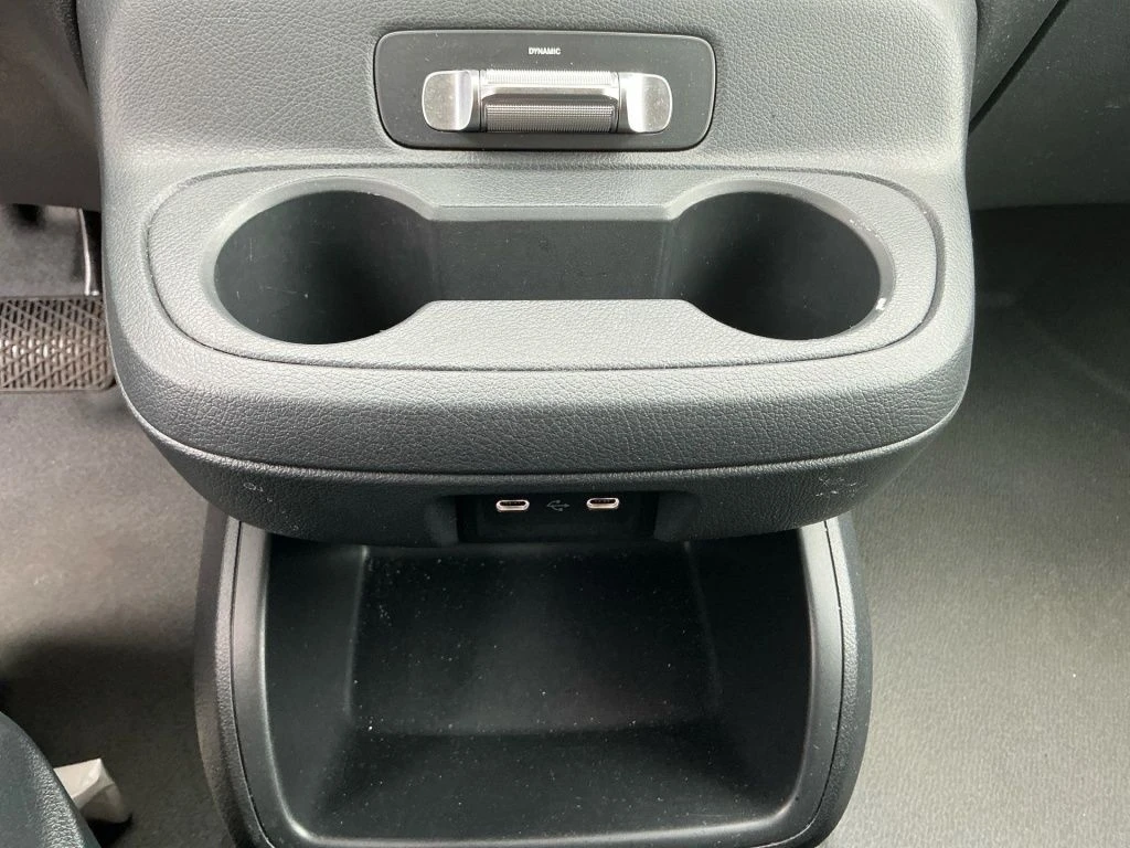 Mercedes-Benz-Vito 116-image-18
