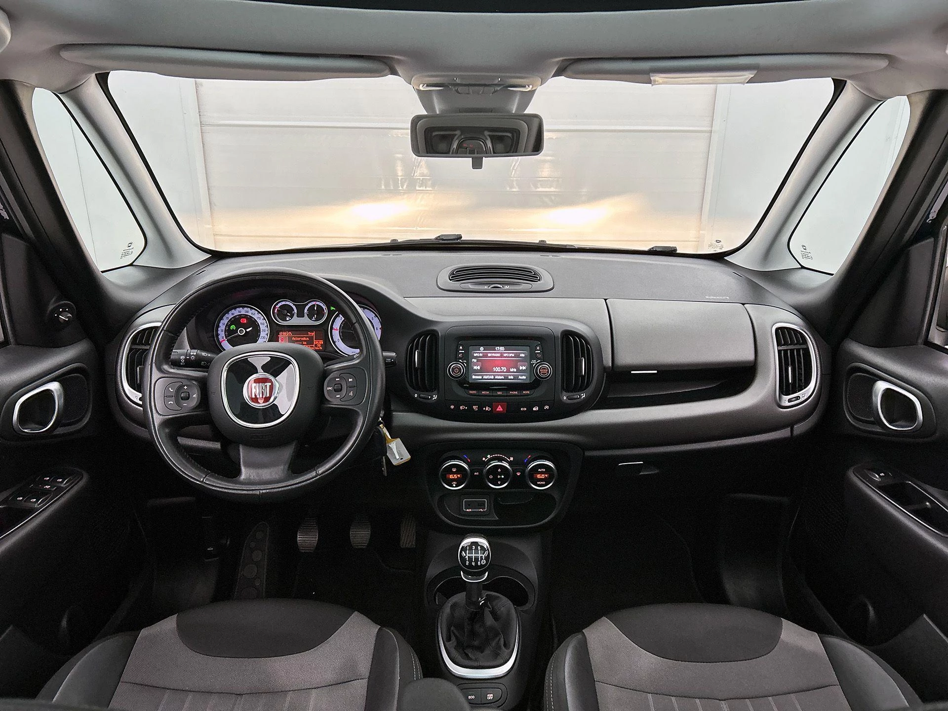 Fiat-500L-image-20