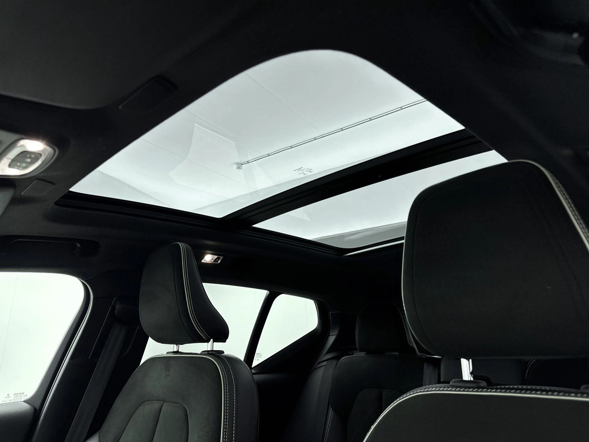 Volvo-XC40-image-25