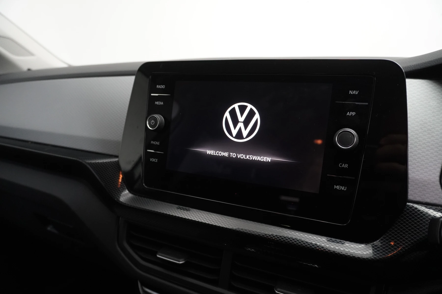 Volkswagen-T-Cross-image-20
