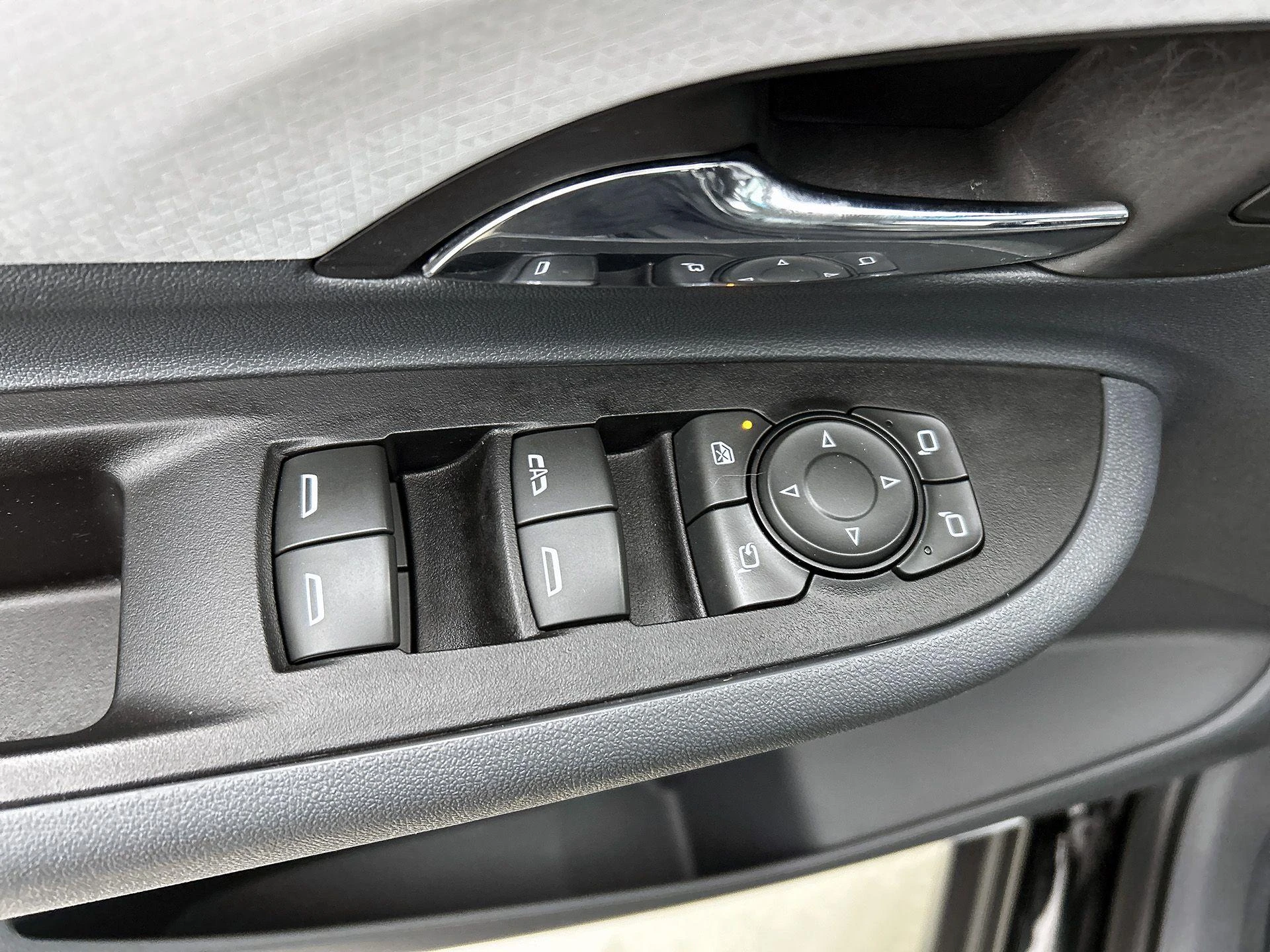 Opel-Ampera-e-image-39