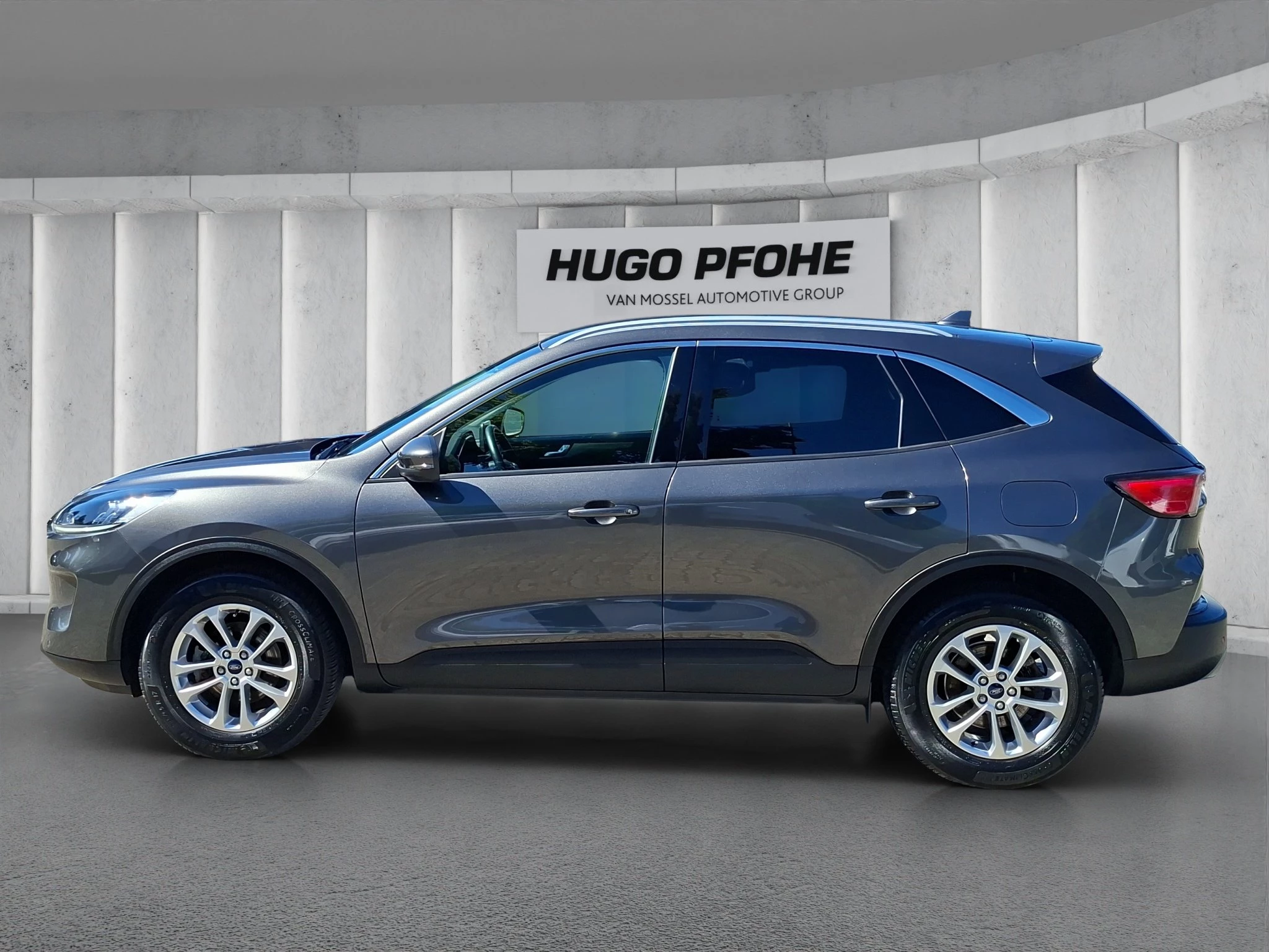 Ford Kuga Titanium 1.5 EB GJR | RFK | PDC | SHZ | LMF | Navi | Klima | BT | ZV mit FB