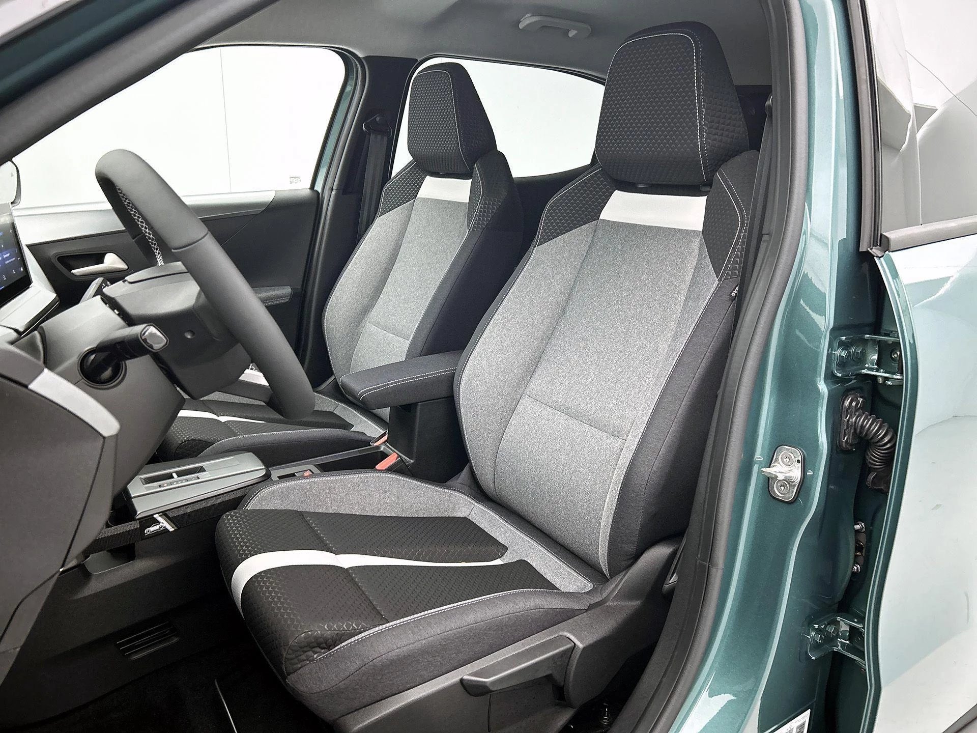 Opel-Frontera-image-10