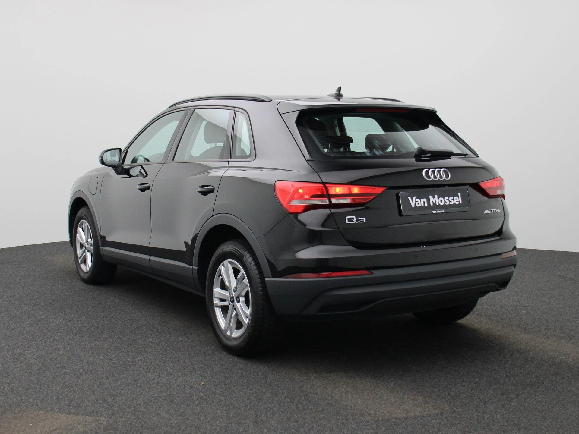 Audi-Q3-image-1
