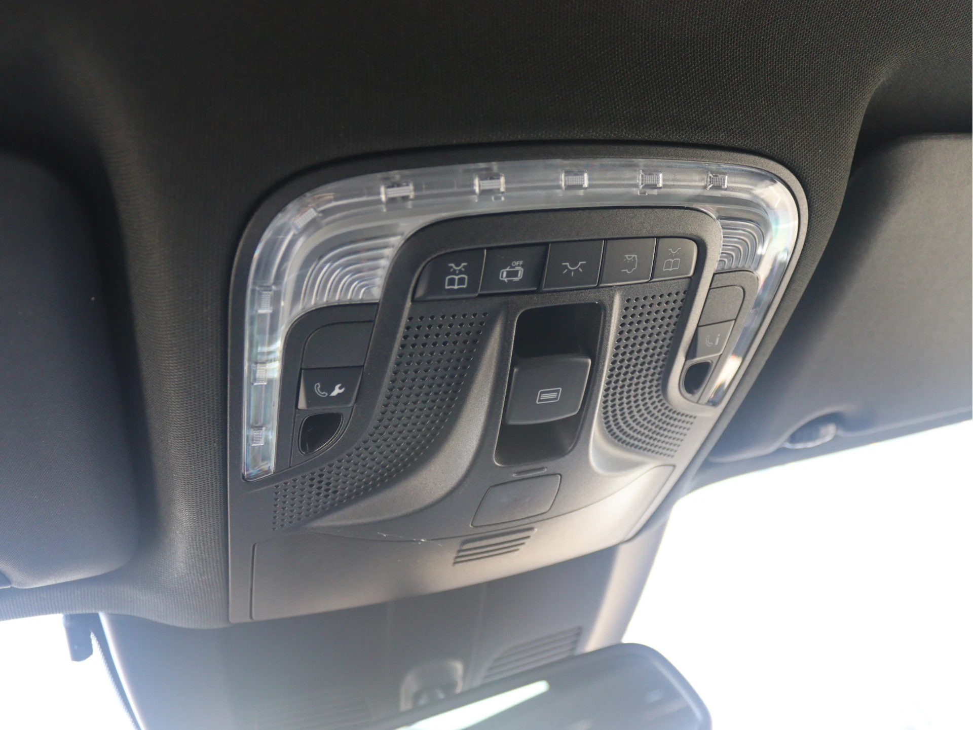 Mercedes-Benz-V-Klasse-image-14