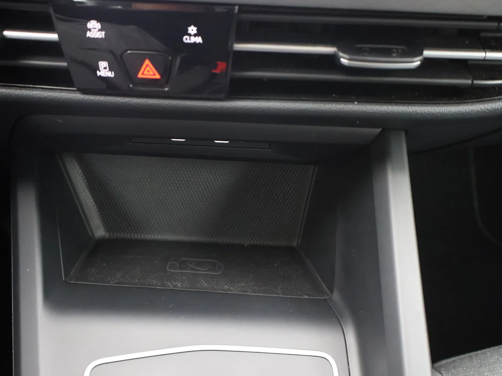 Volkswagen Golf VIII SW Golf Variant Life 1.0eTSI 110PK *AUTOMAAT*VIRTUAL COCKPIT*LED*ACC*PDC*APP-CONNECT*...*
