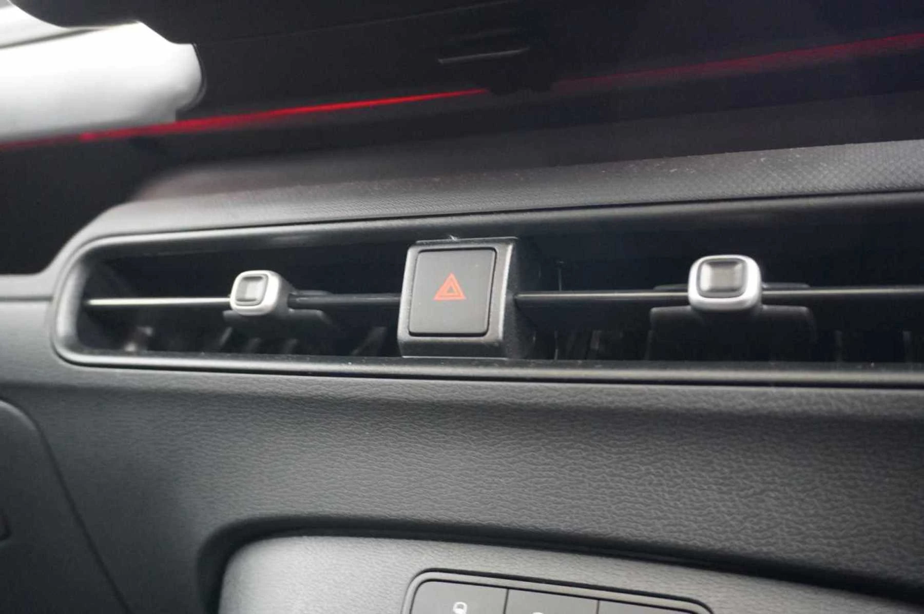 Volkswagen-ID. Buzz-image-8