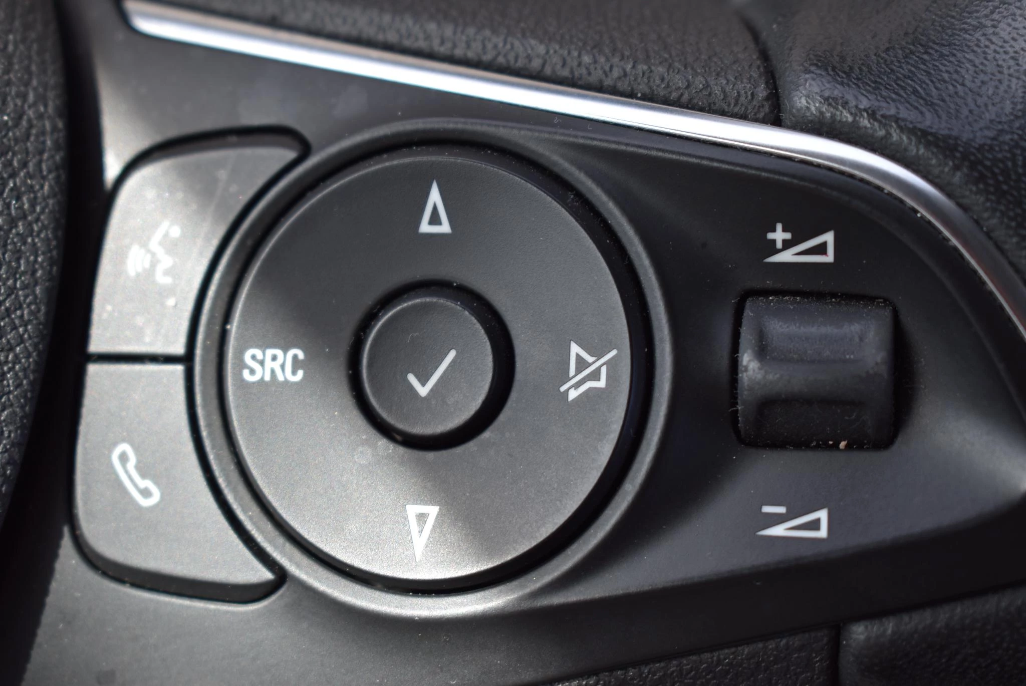 Opel Grandland X 1.6 Turbo Hybrid4 Elegance