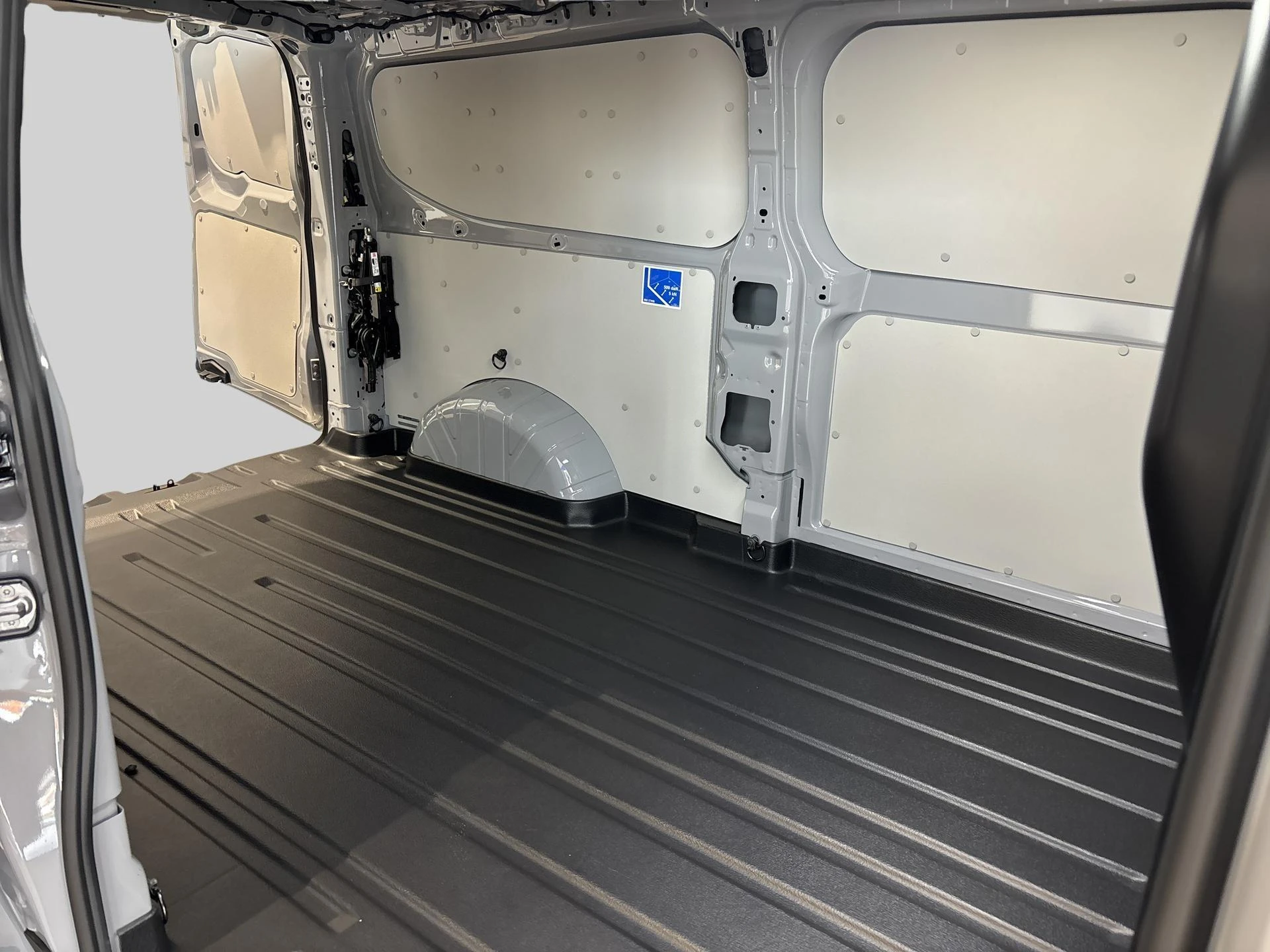 Ford-Transit Custom-image-16