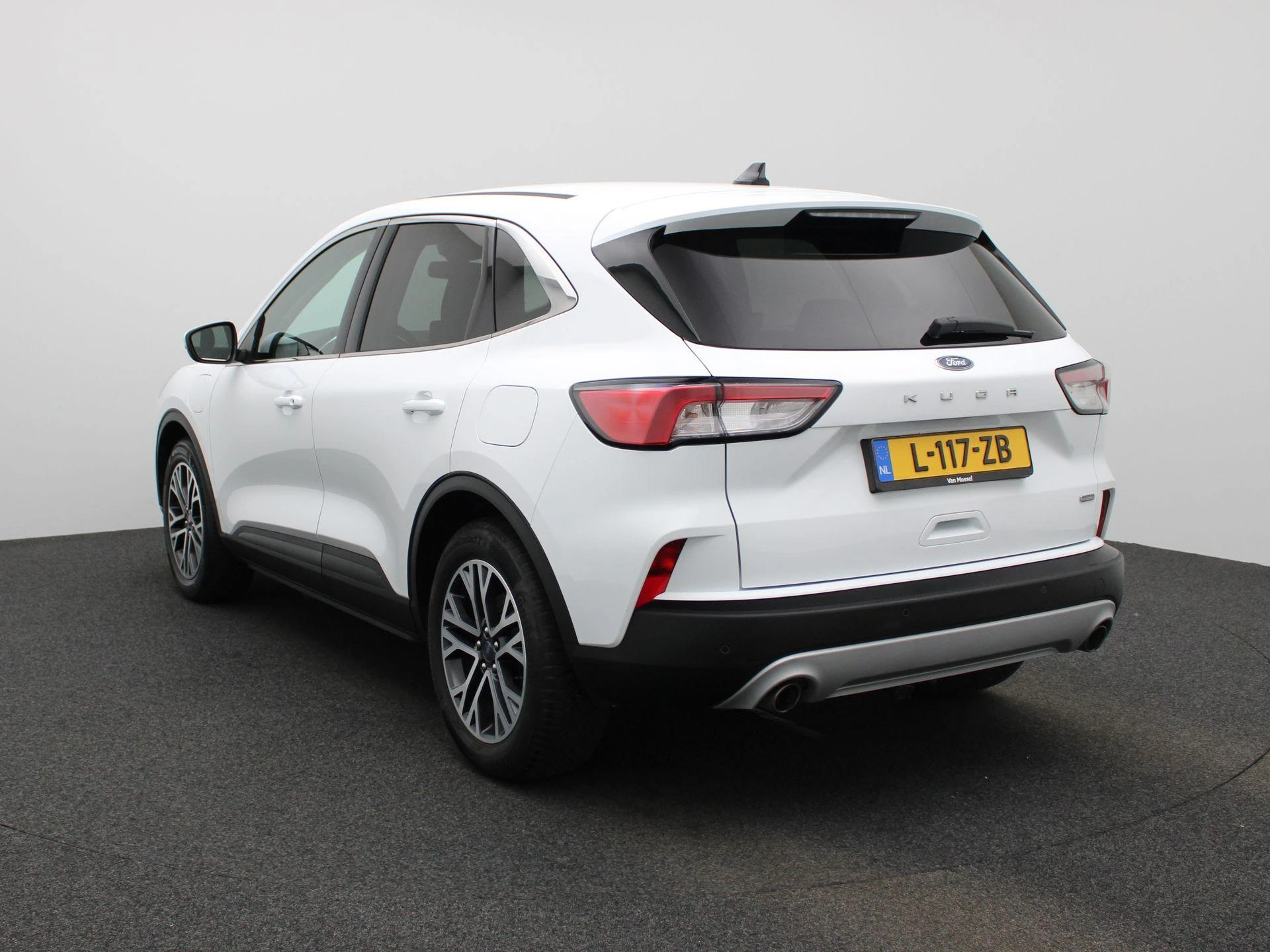 Ford-Kuga-image-2