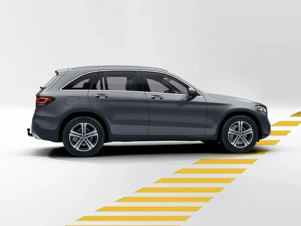 Mercedes-Benz-GLC 220 d-image-7