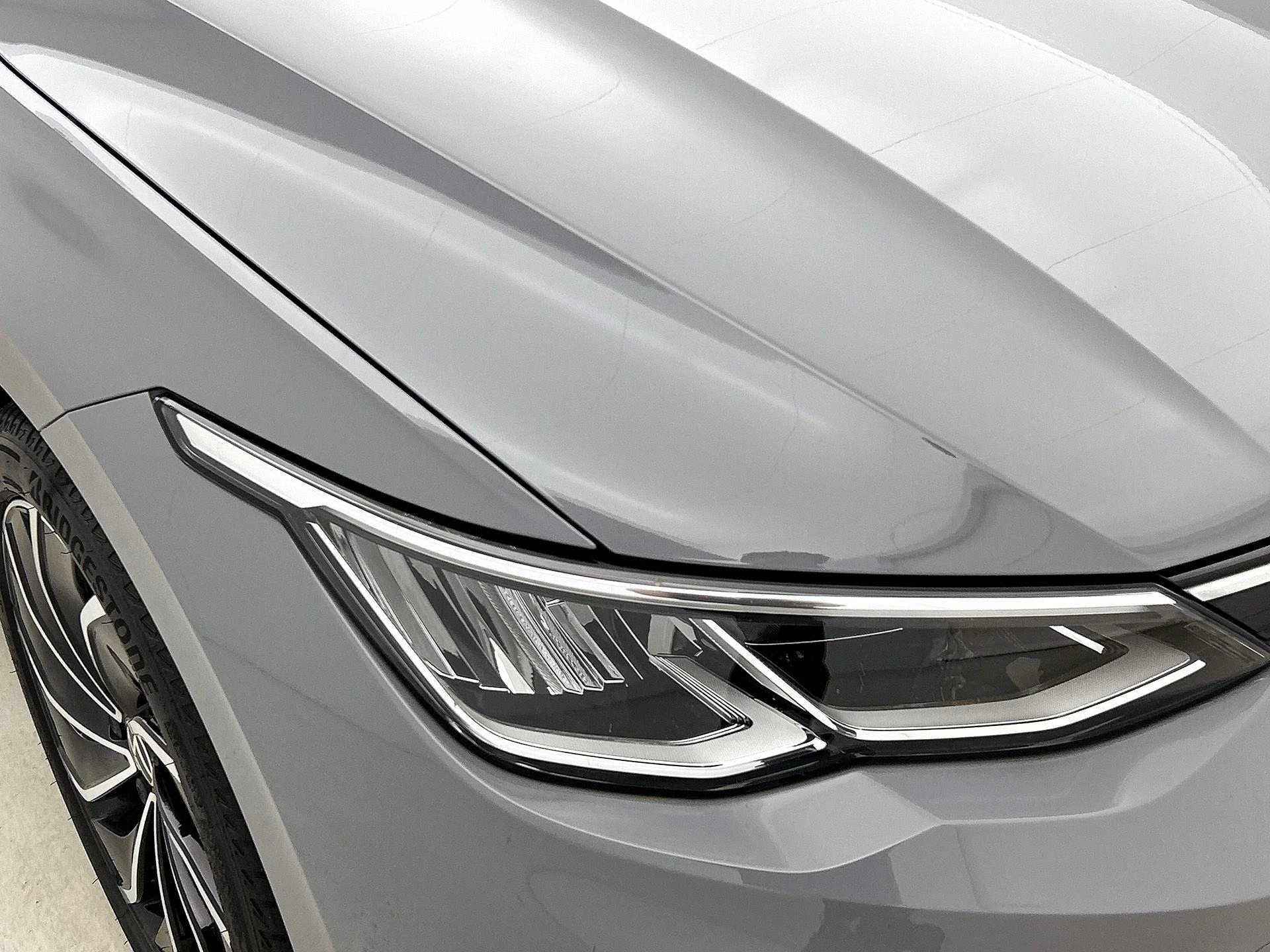 Volkswagen-Golf-image-12