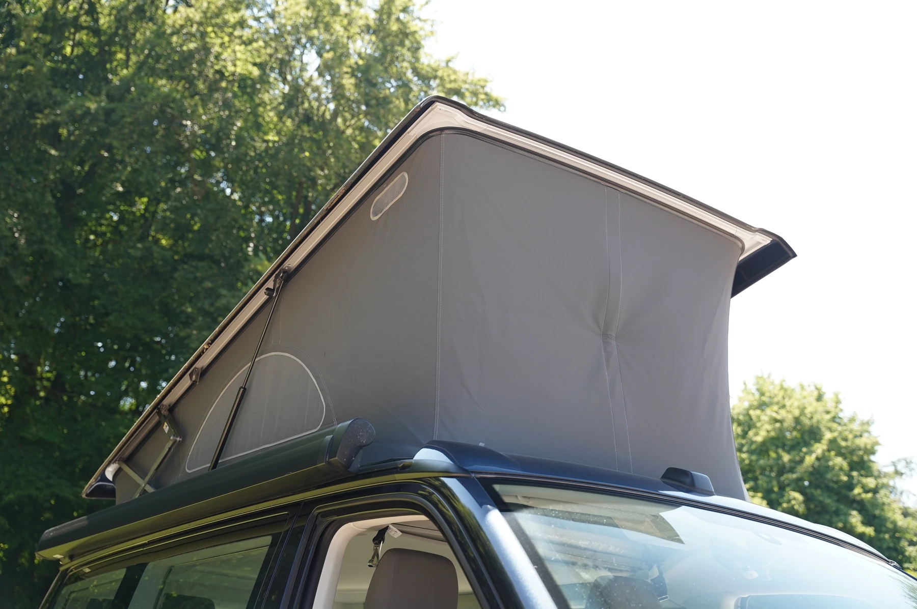 Volkswagen-California-image-7