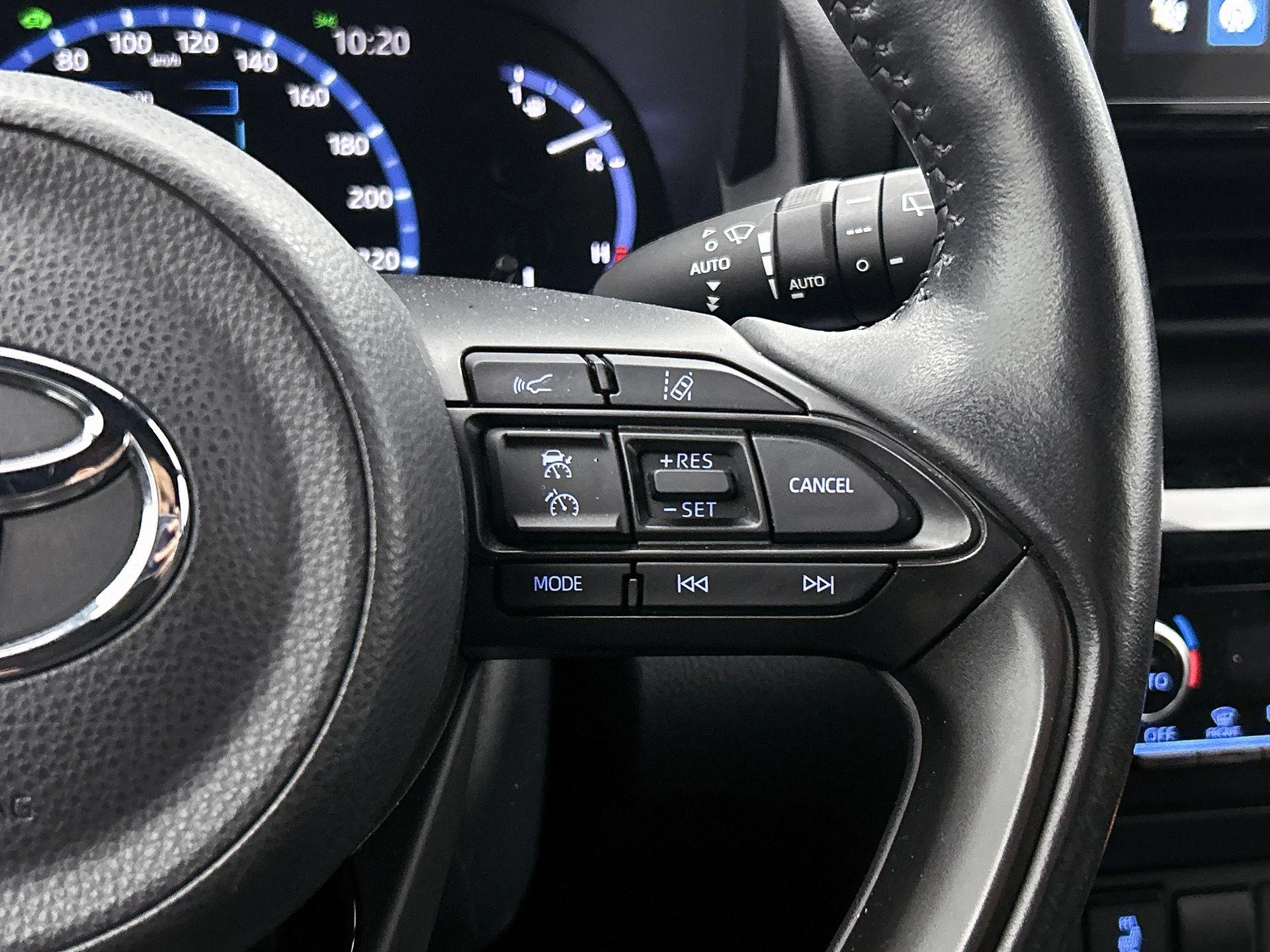 Toyota-Yaris Cross-image-5
