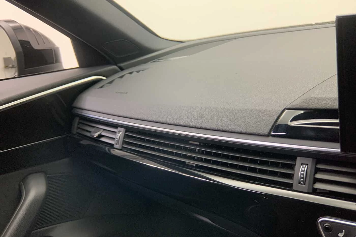Audi-A4-image-25