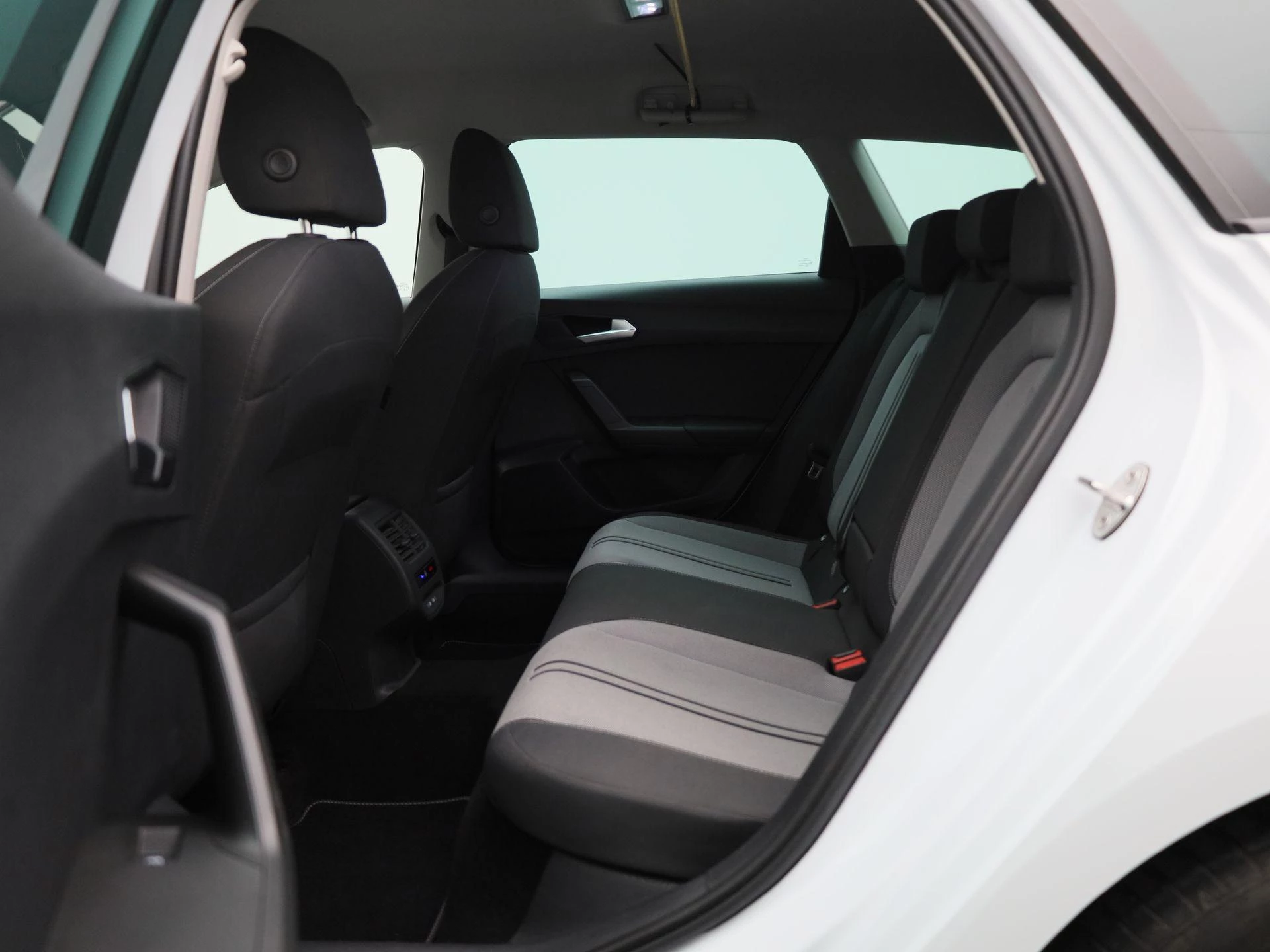 SEAT-Leon-image-12