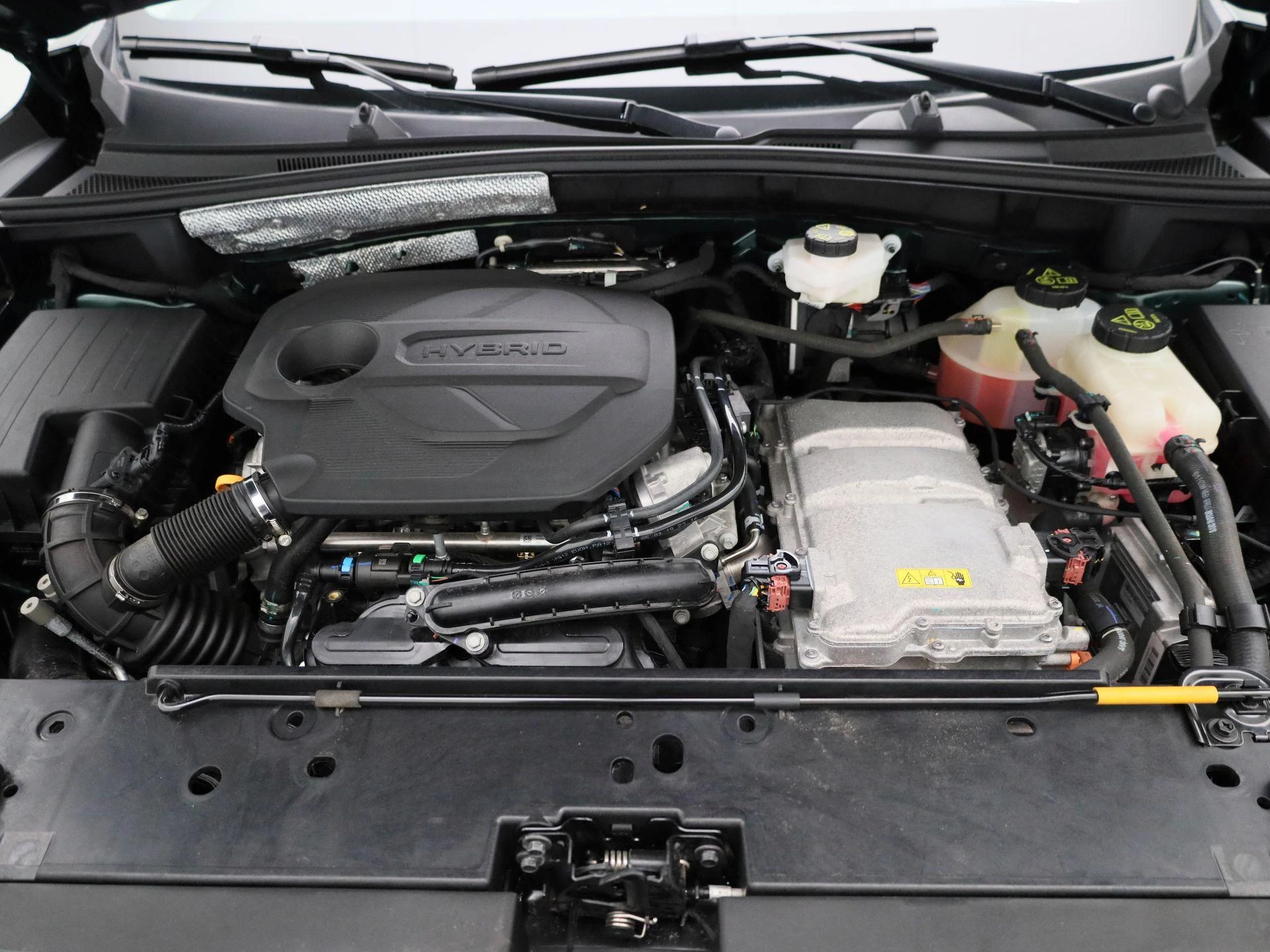 MG-ZS-image-28