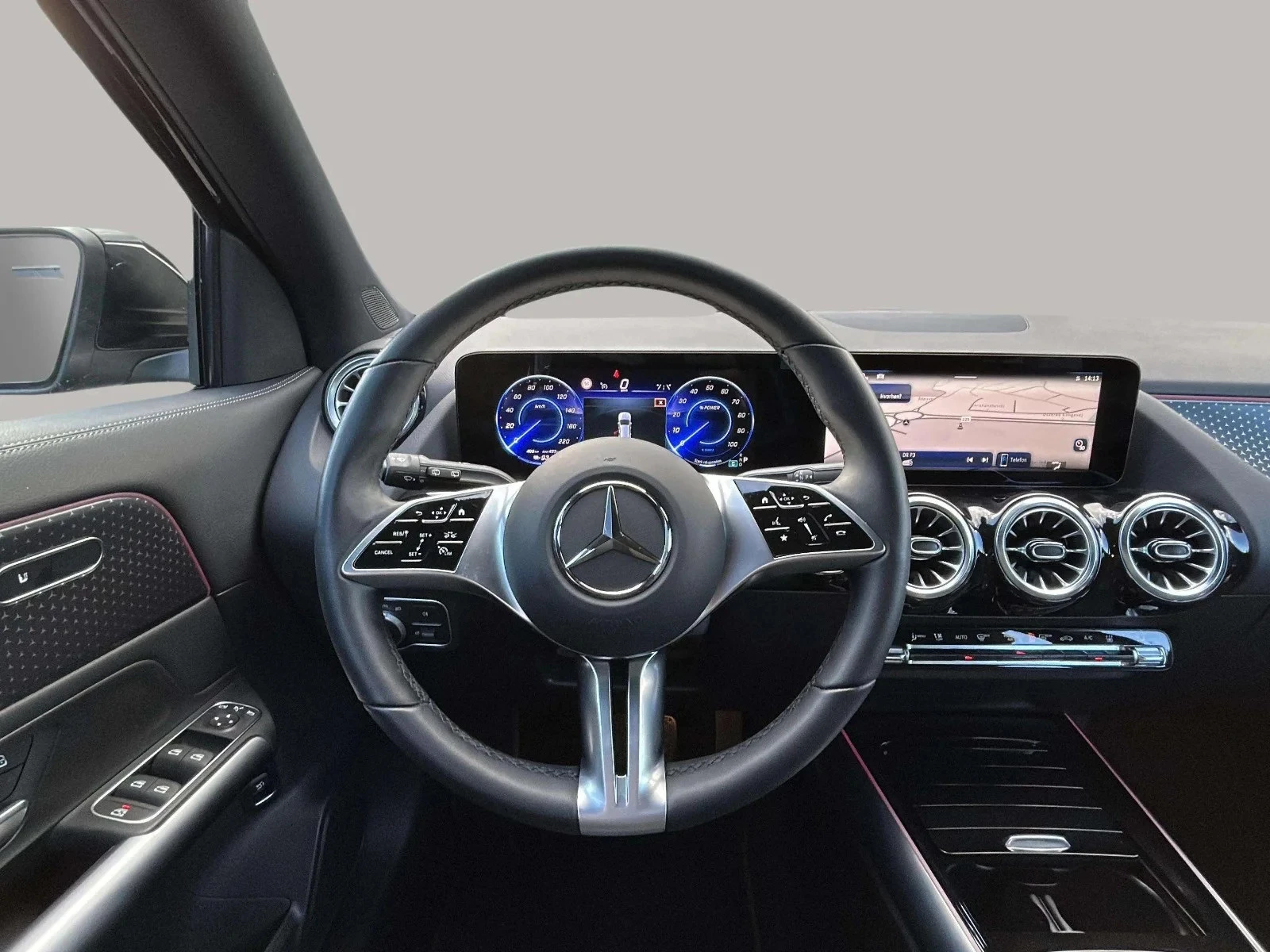 Mercedes-Benz-EQA-image-13