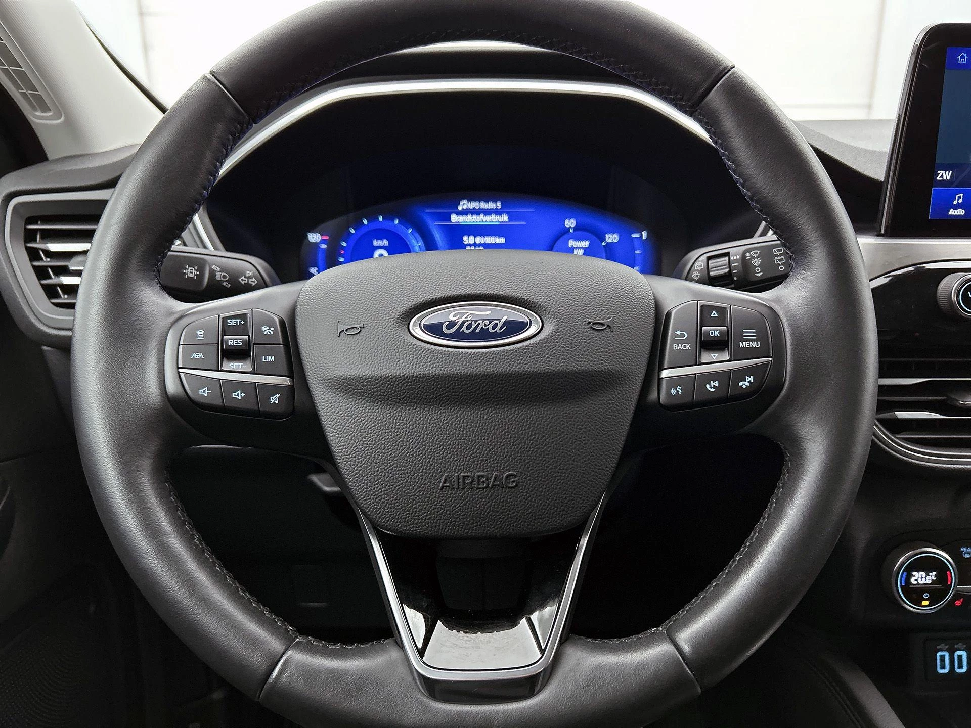 Ford-Kuga-image-28