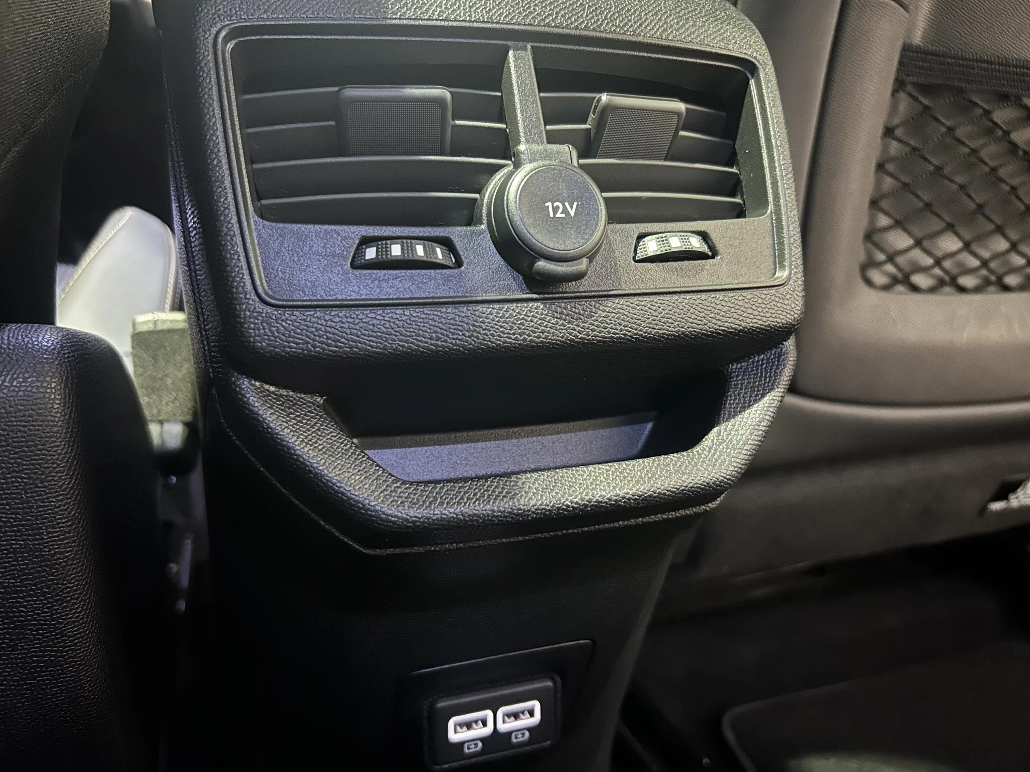 Peugeot 3008 1.6 HYbrid 225 GT