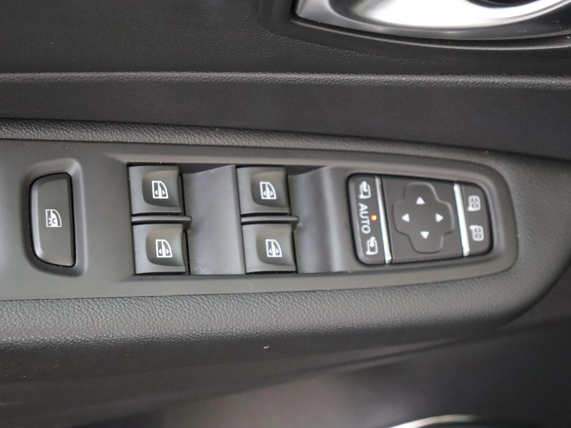Renault-Captur-image-22