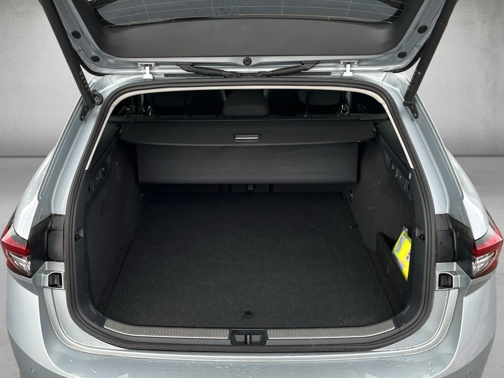 Škoda Superb Combi Selection 1.5 TSI iV 204PS Ahk; Winter; Fahrassistenz