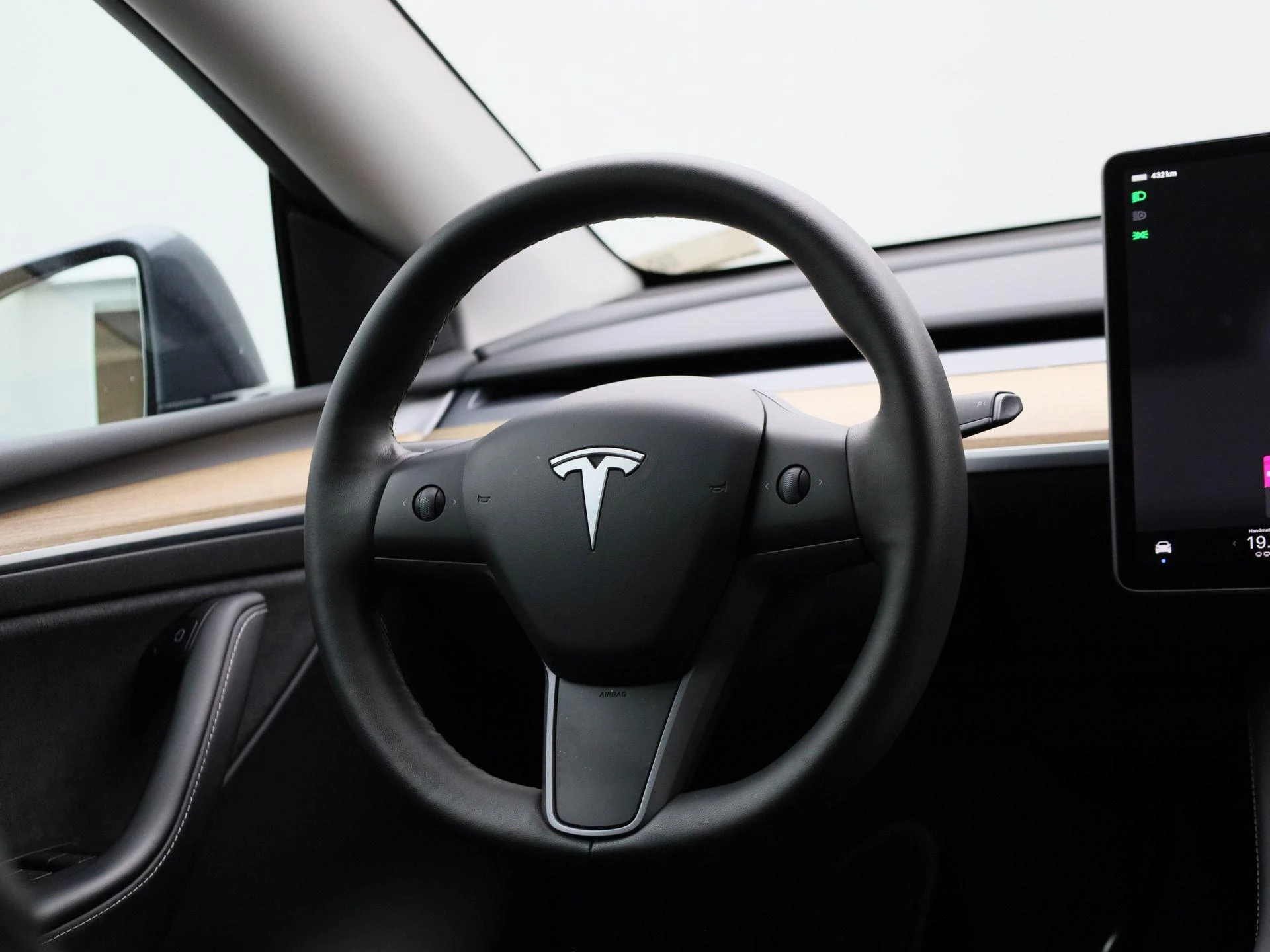 Tesla Model Y Long Range Dual Motor AWD