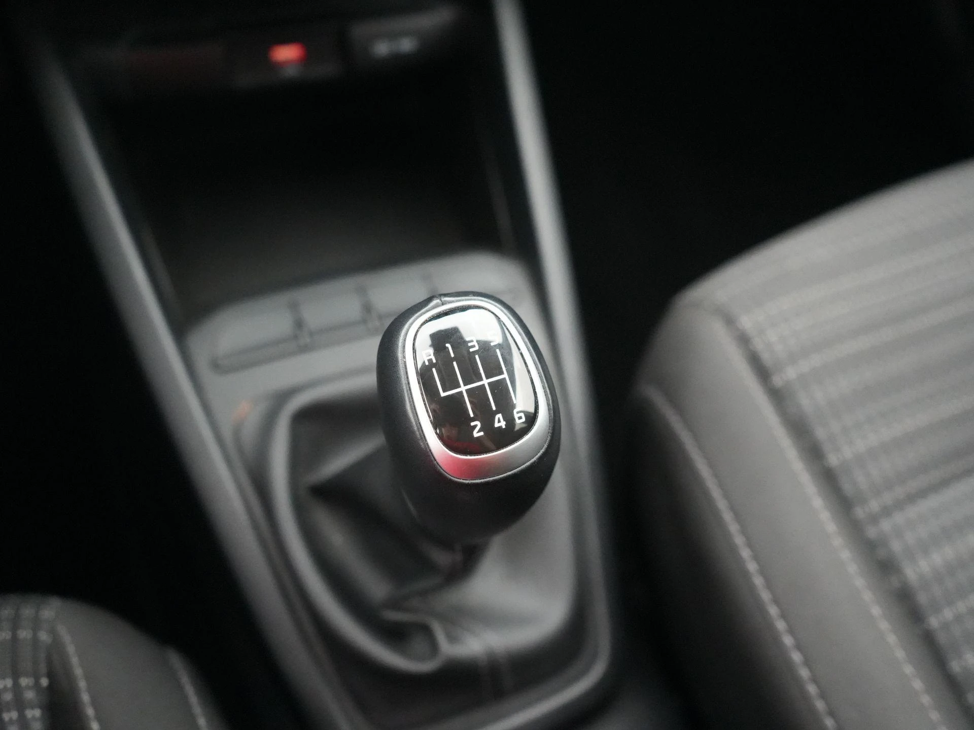 Kia-Stonic-image-9
