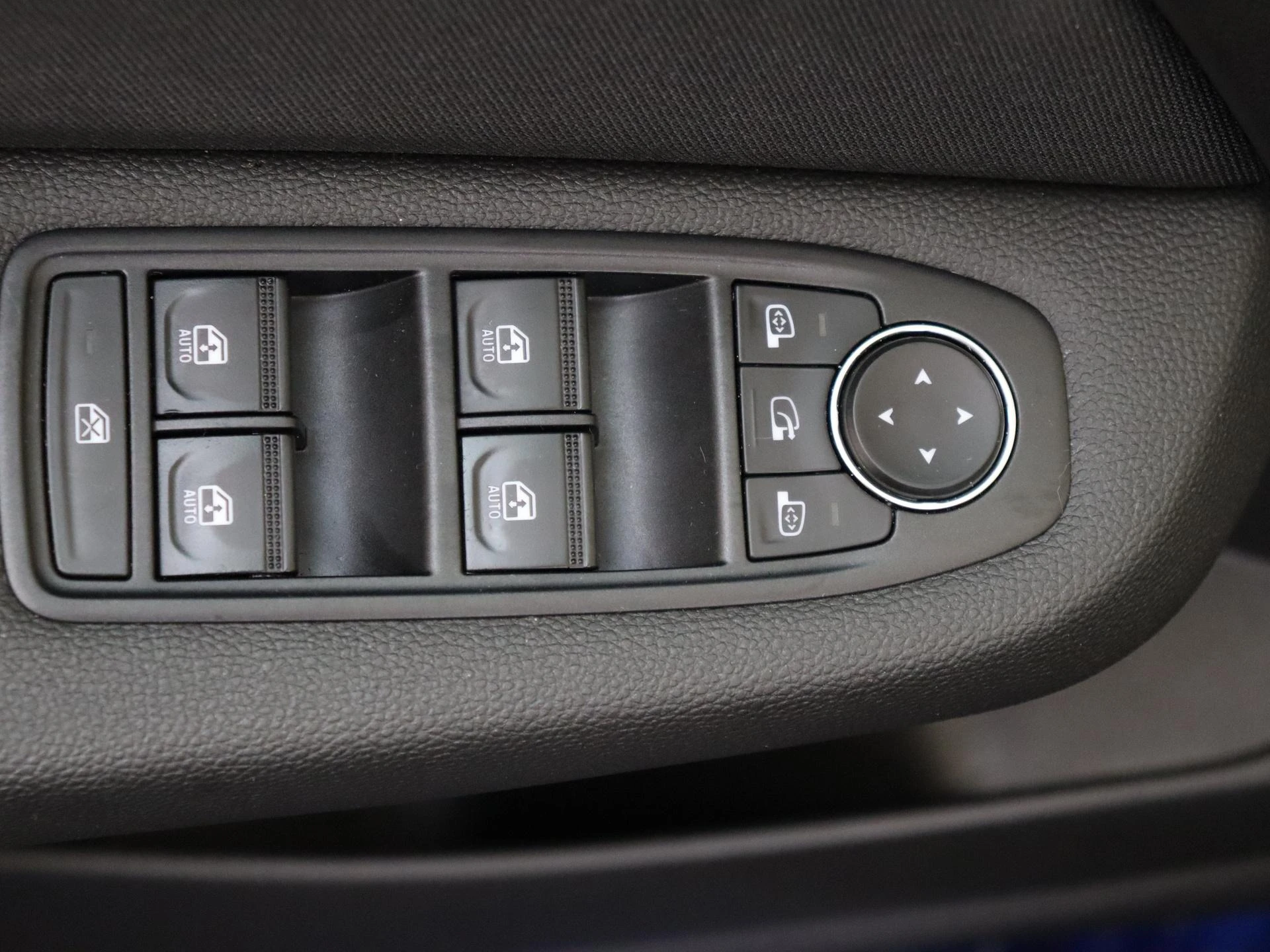 Renault-Clio-image-24