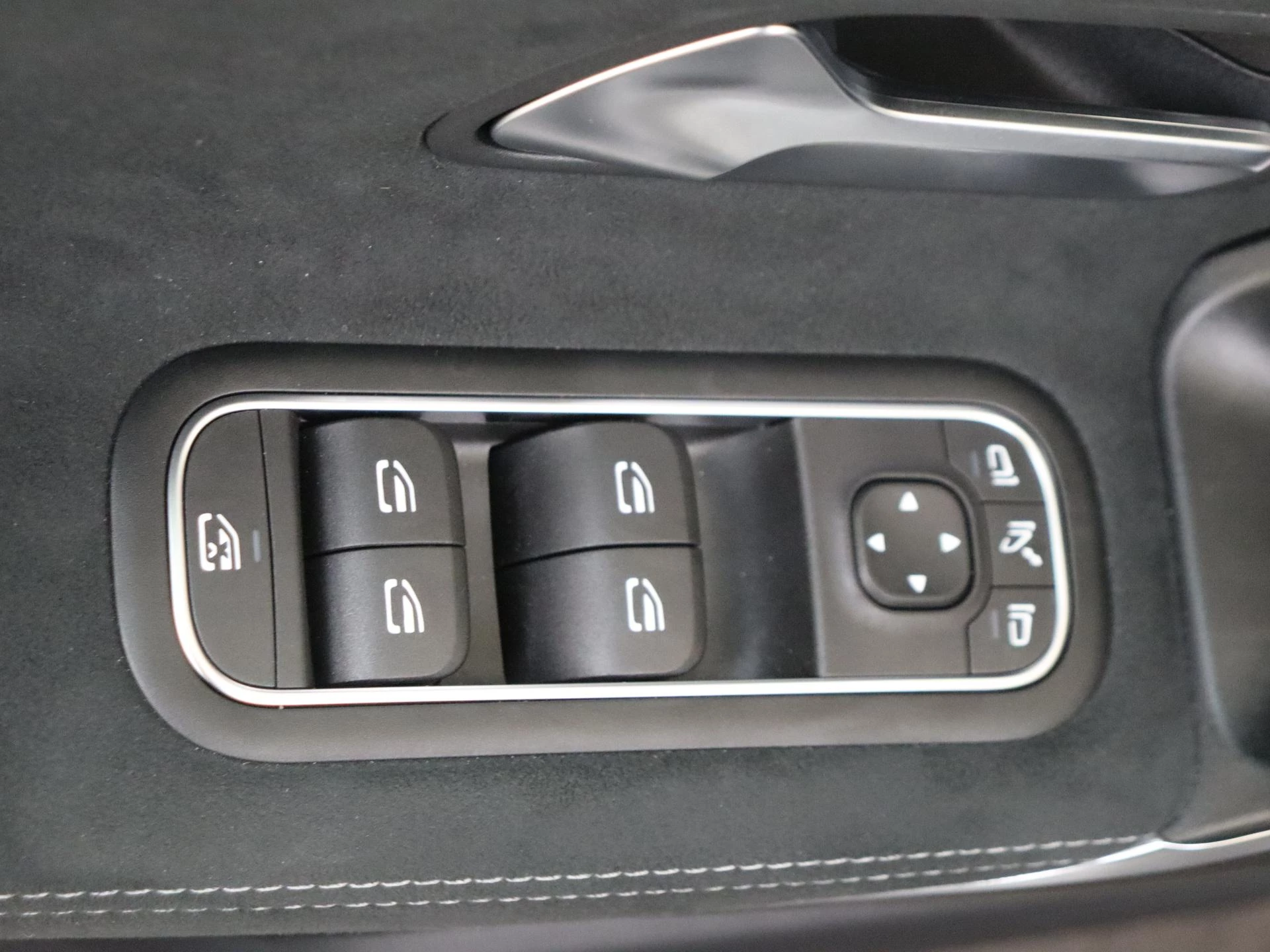 Mercedes-Benz-A-Klasse-image-26