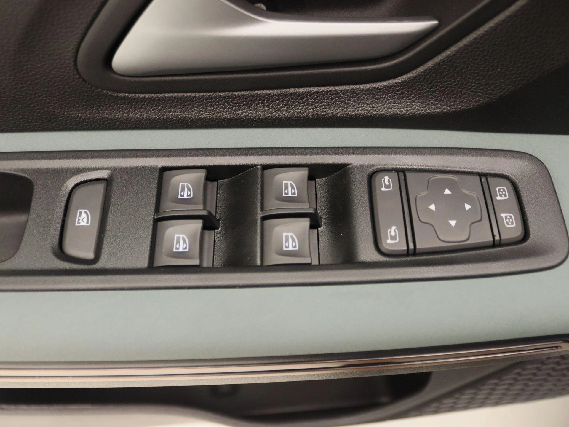 Dacia-Sandero Stepway-image-19