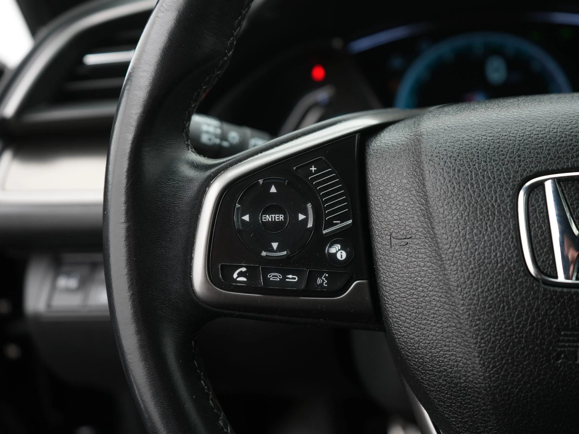 Honda Civic 1.0 i-VTEC Elegance